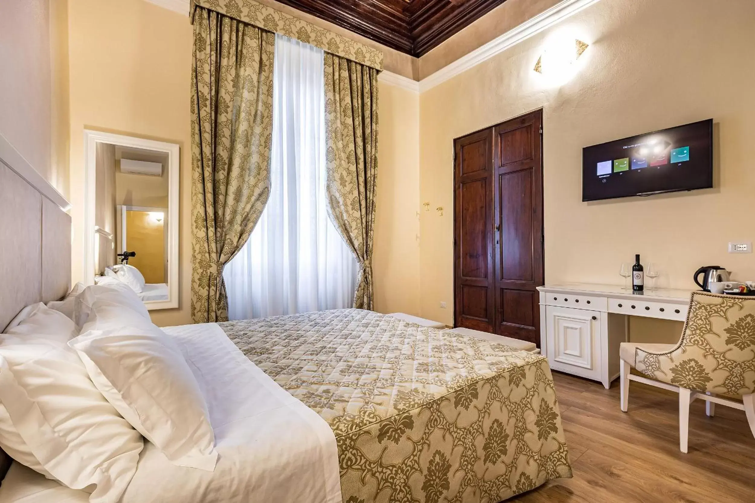 TV and multimedia, Bed in Residenza Alessandra