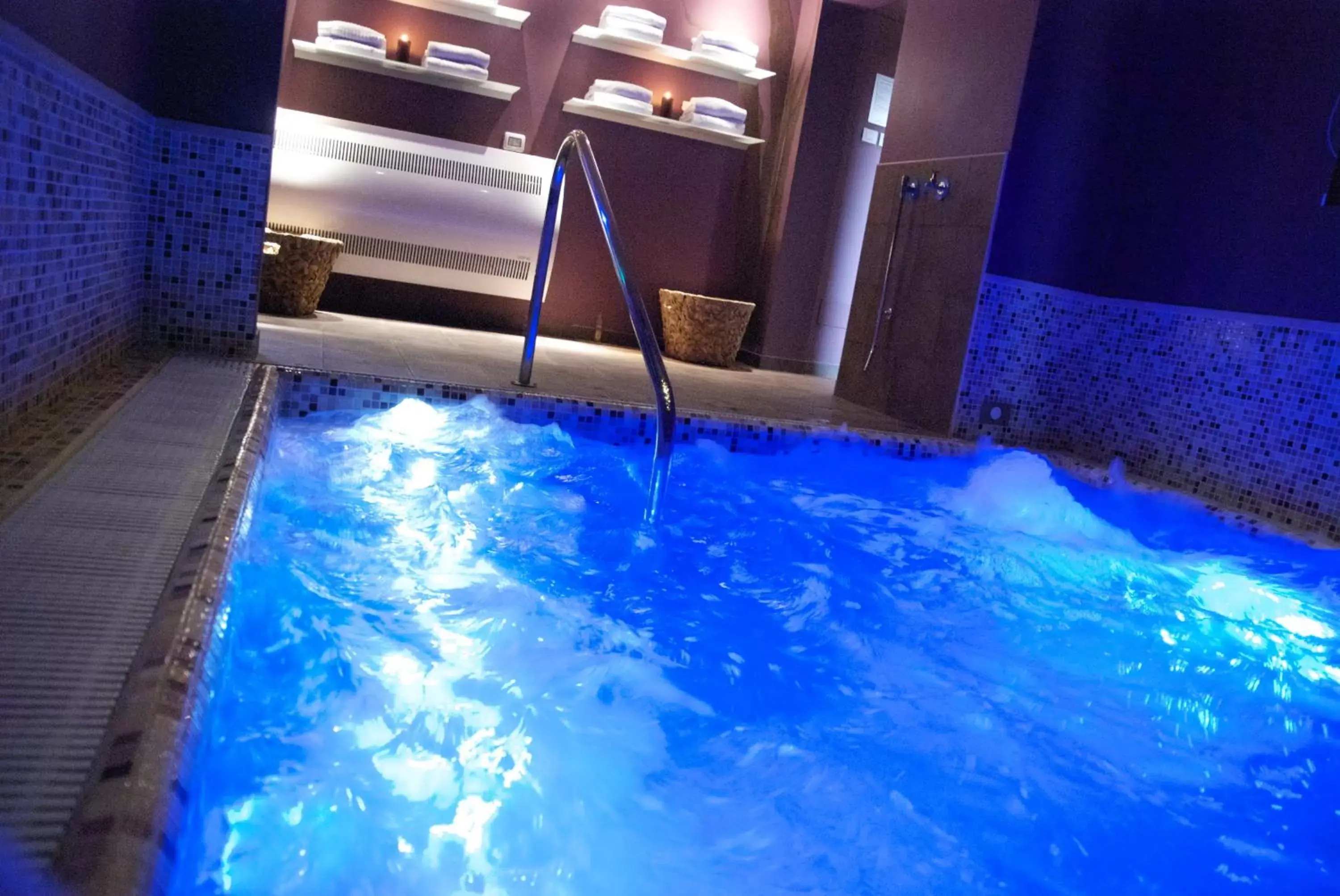 Spa and wellness centre/facilities, Swimming Pool in Sovrana Hotel & SPA