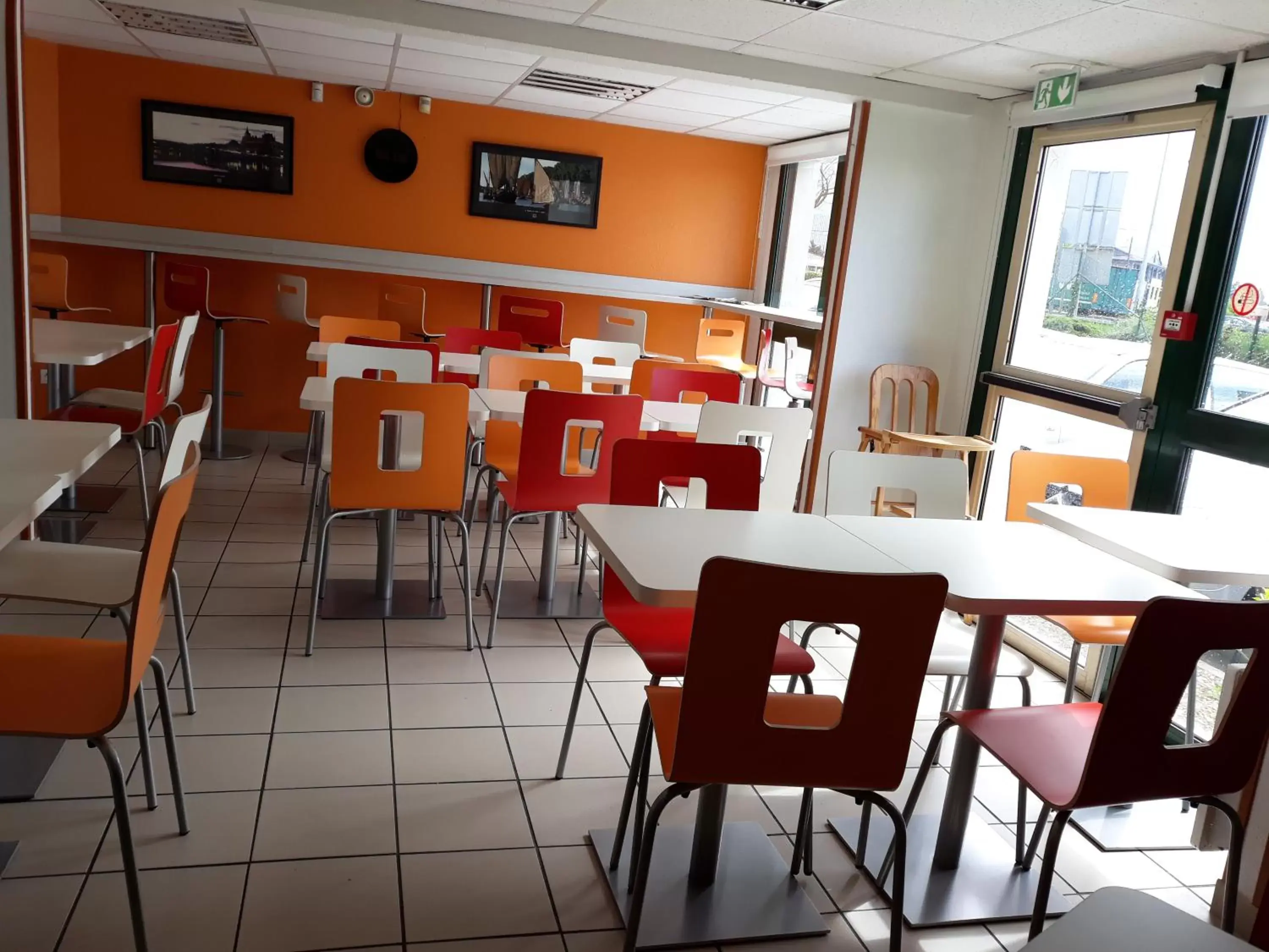 Banquet/Function facilities, Restaurant/Places to Eat in Premiere Classe Orleans Ouest - La Chapelle St Mesmin