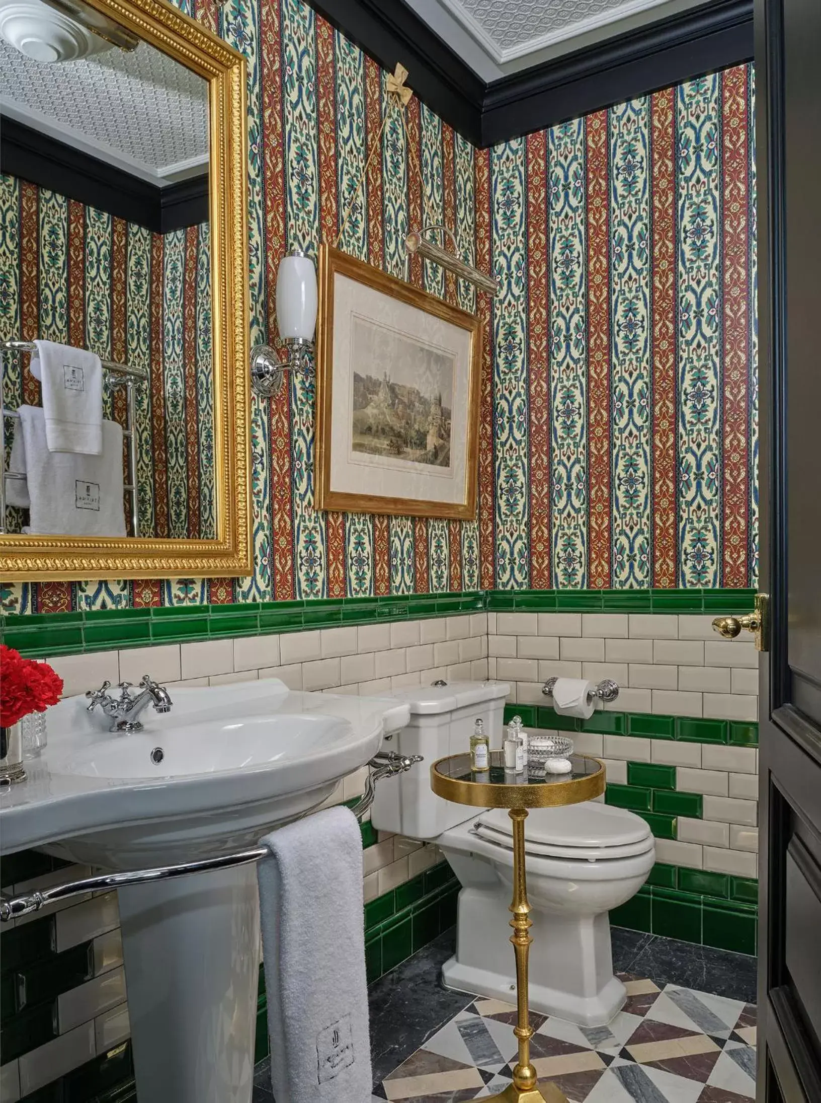 Toilet, Bathroom in Hotel Boutique Triana House