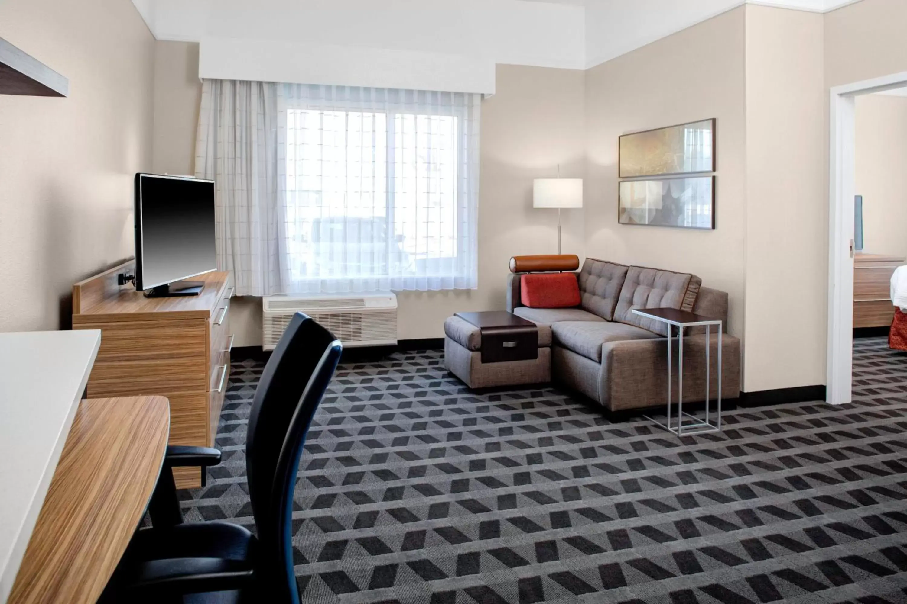 Living room, Seating Area in TownePlace Suites by Marriott Albany