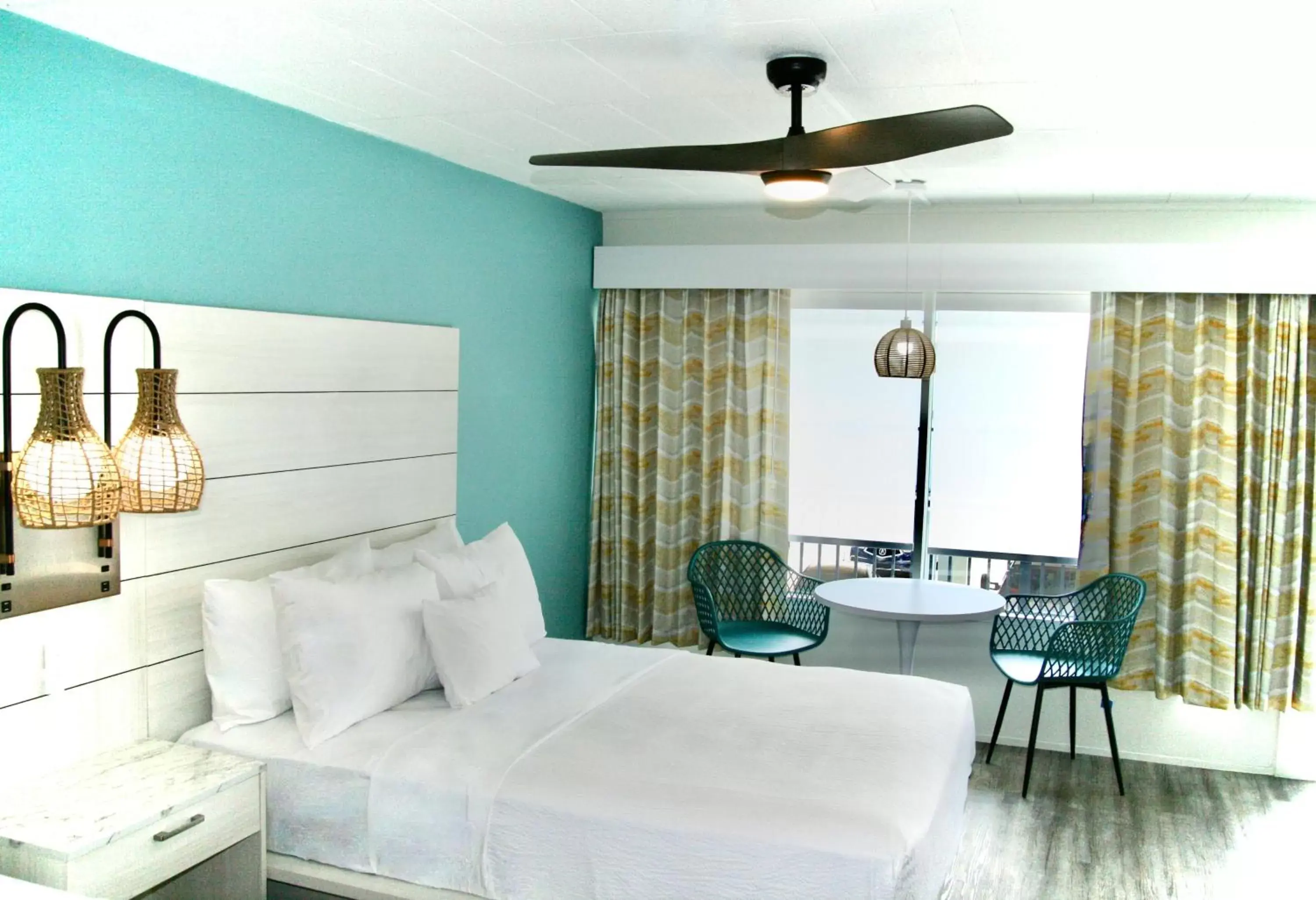 Bed in Hotel Cabana Oceanfront/Boardwalk