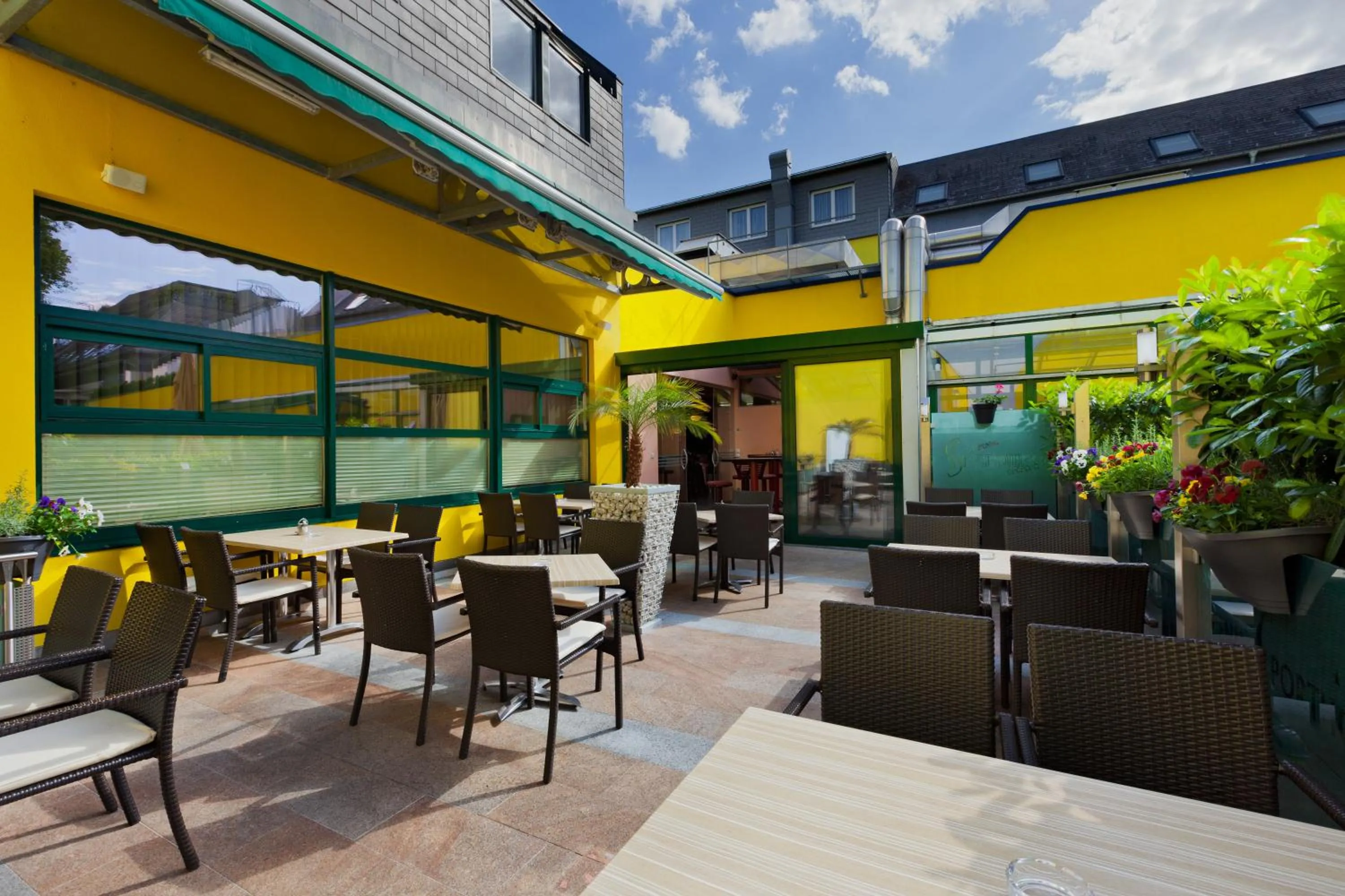 Restaurant/places to eat in Vienna Sporthotel