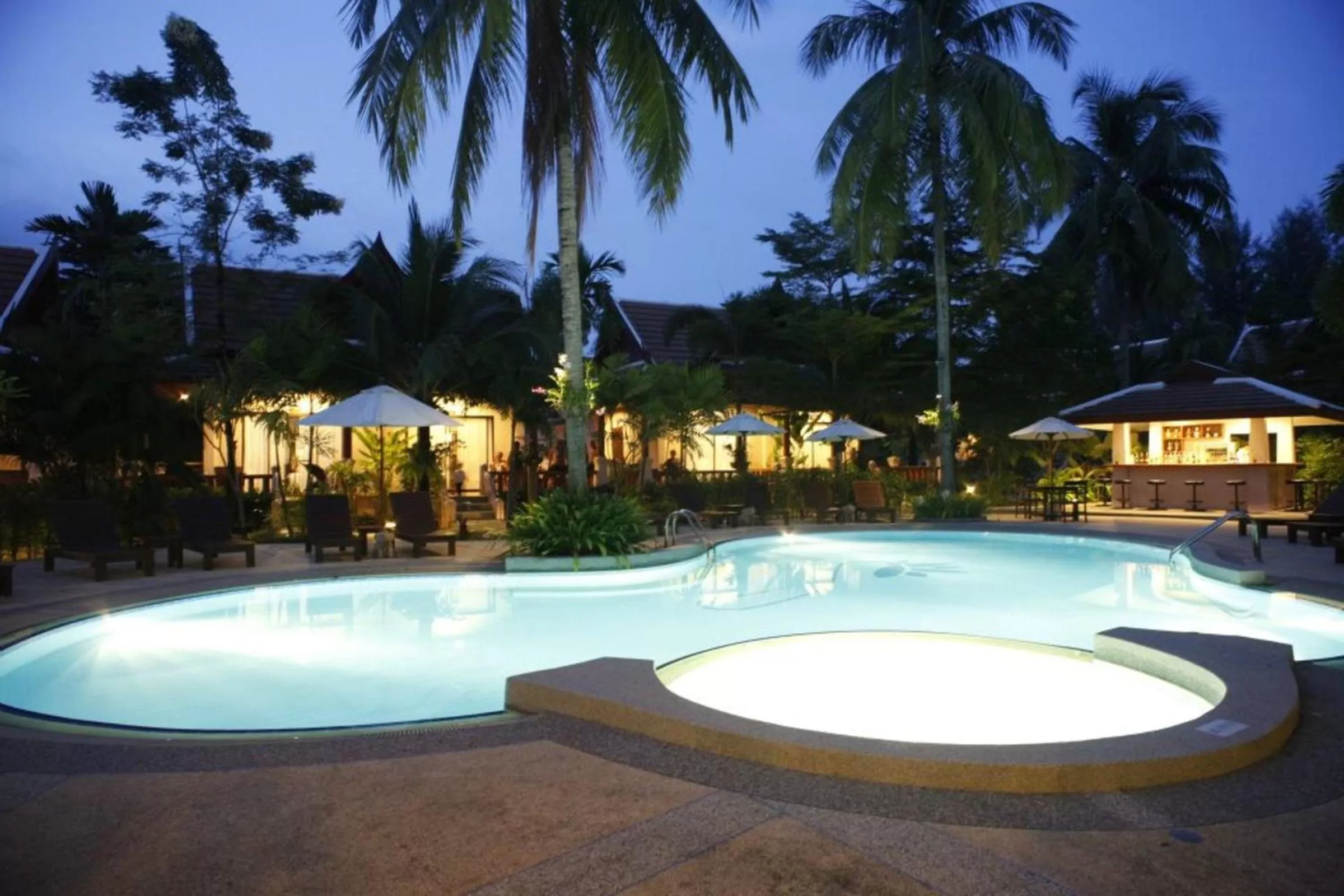 Swimming pool in Fanari Khaolak Resort - Courtyard SHA Extra Plus