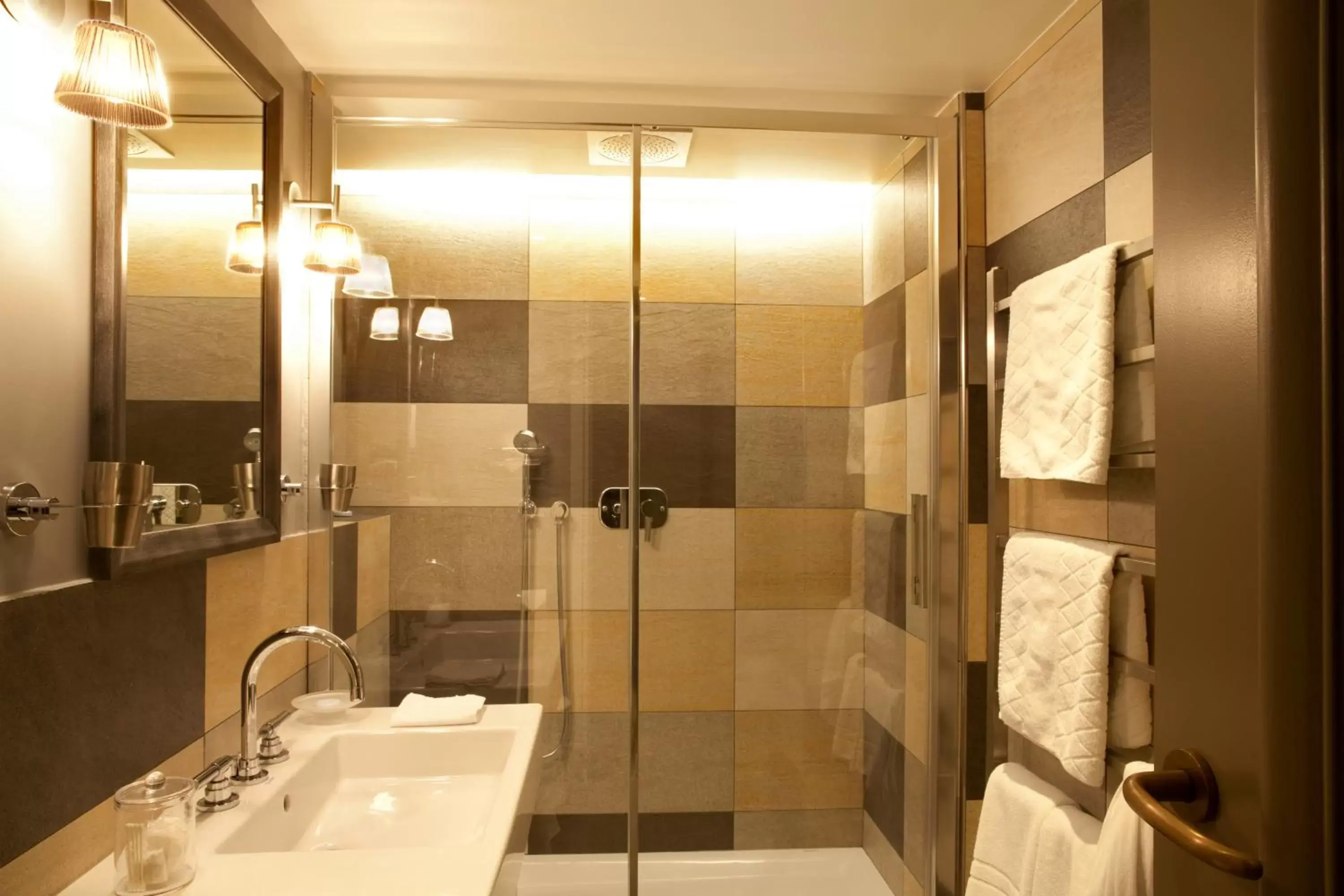 Bathroom in Hôtel Thérèse