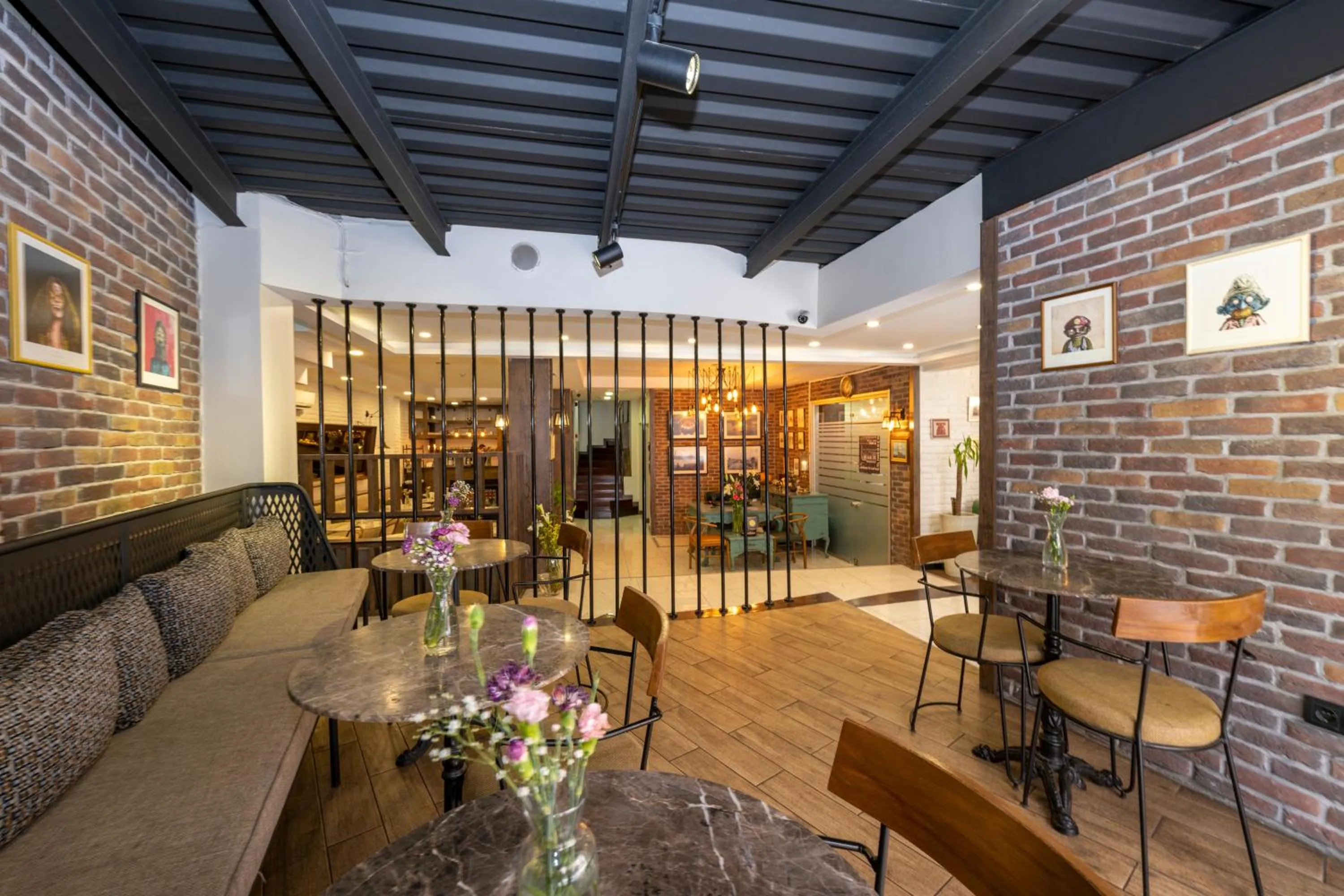 Restaurant/places to eat in The Marions Suite istanbul Special Category Taksim