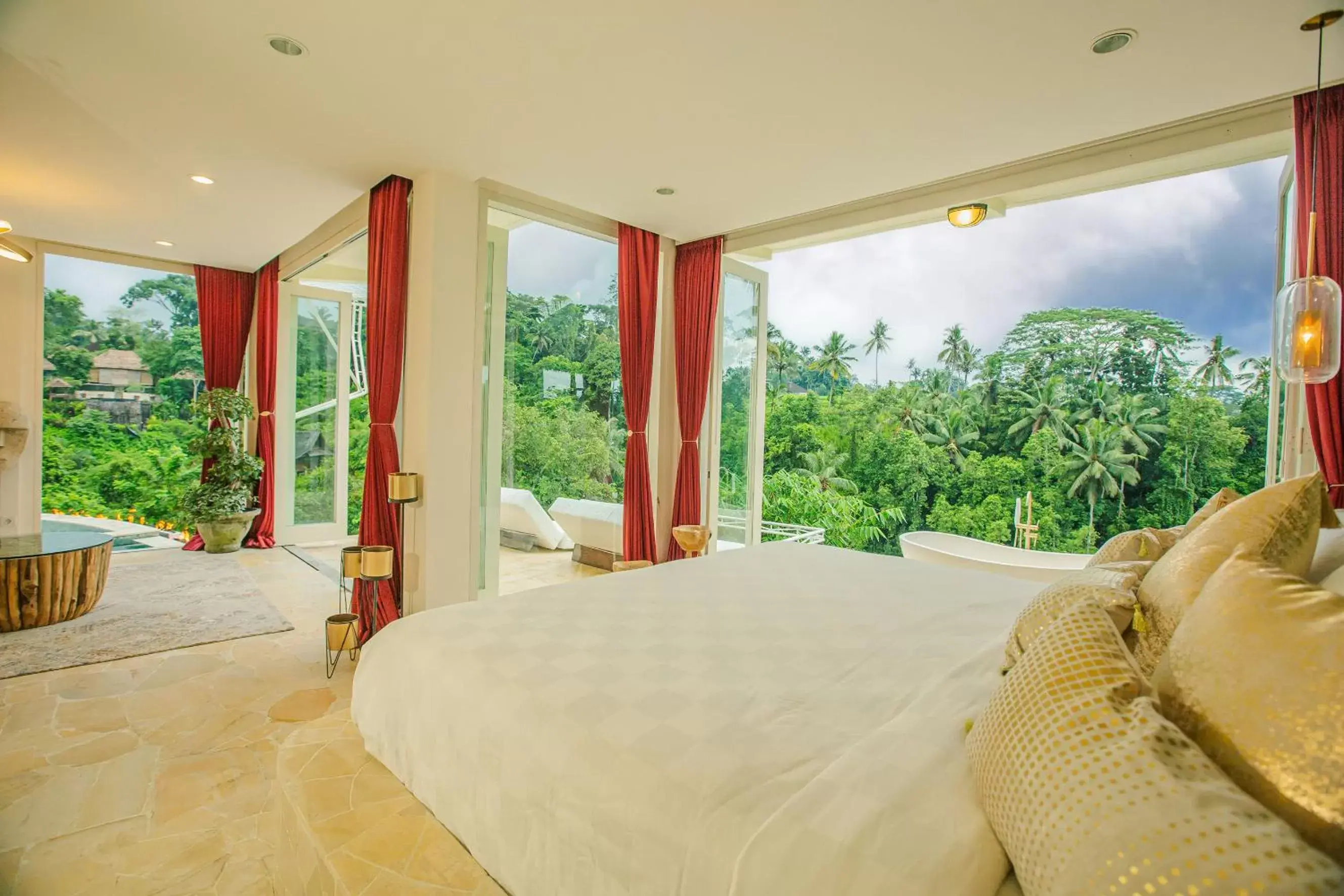 King Suite with Pool View in Villa Cella Bella Ubud King Suite with Pool View in Villa Cella Bella Ubud