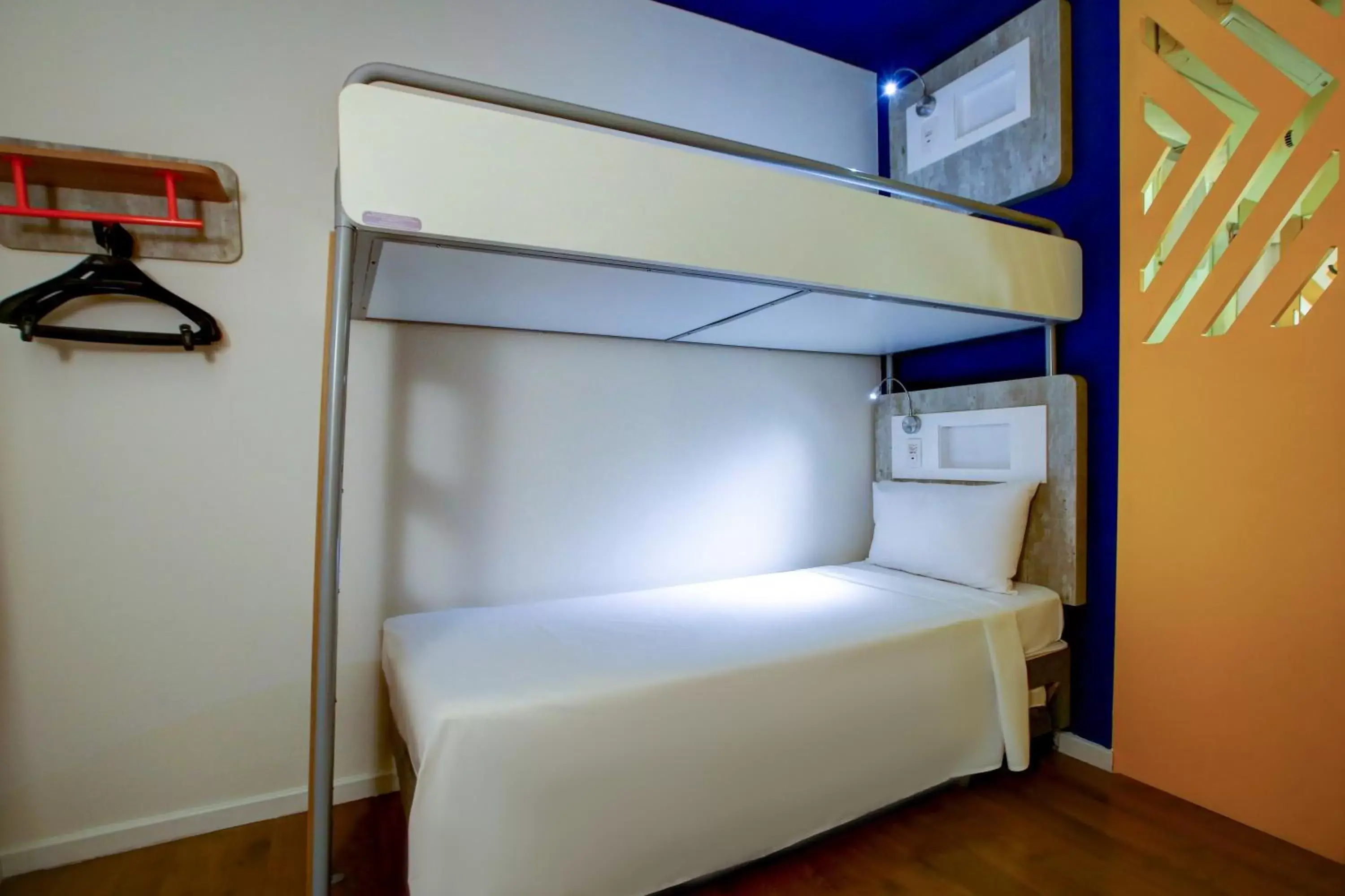 Bedroom, Bunk Bed in ibis budget Tambore