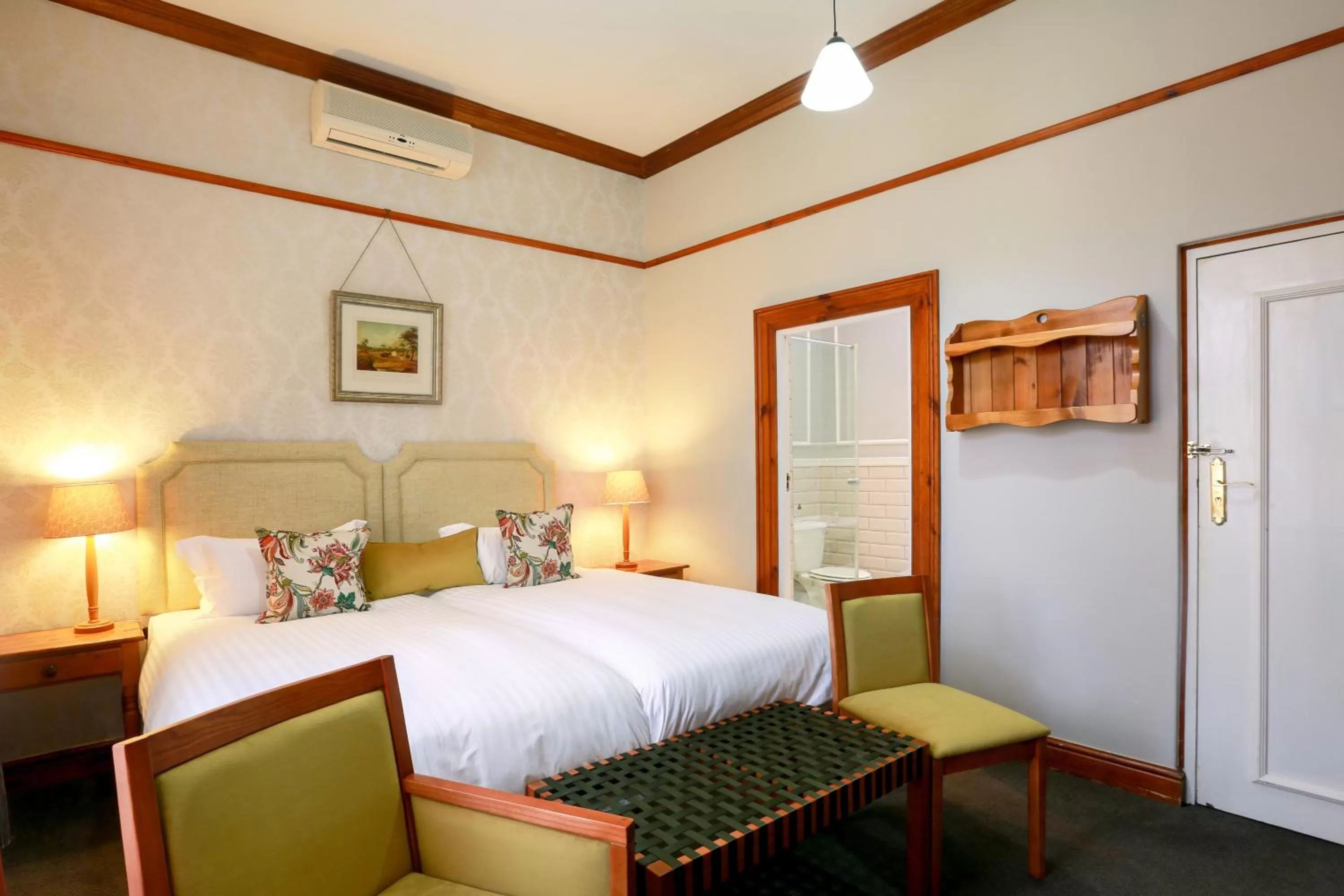 Photo of the whole room in Eendracht Hotel