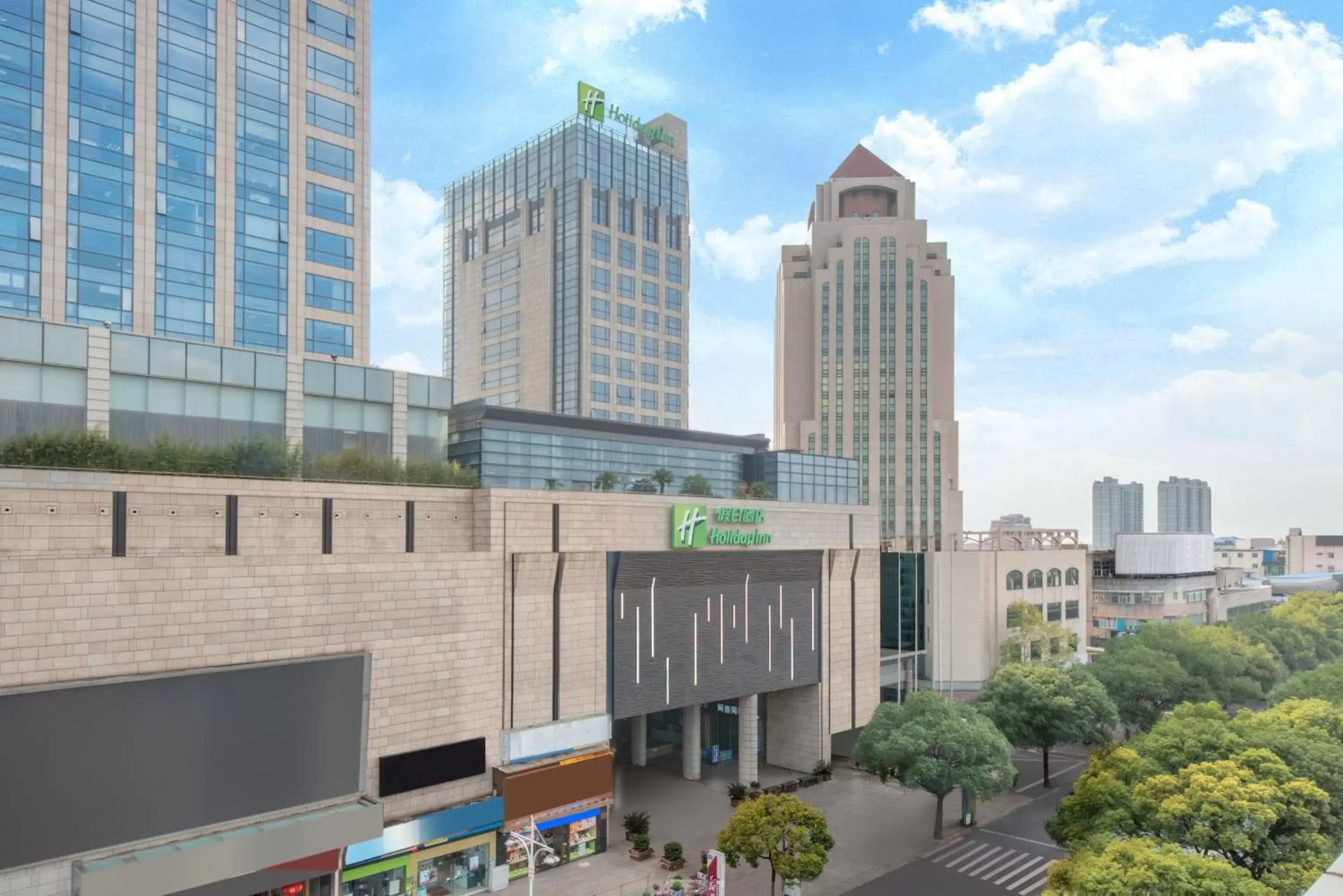 Property building in Holiday Inn Shanghai Songjiang, an IHG Hotel - Miaoqian Street