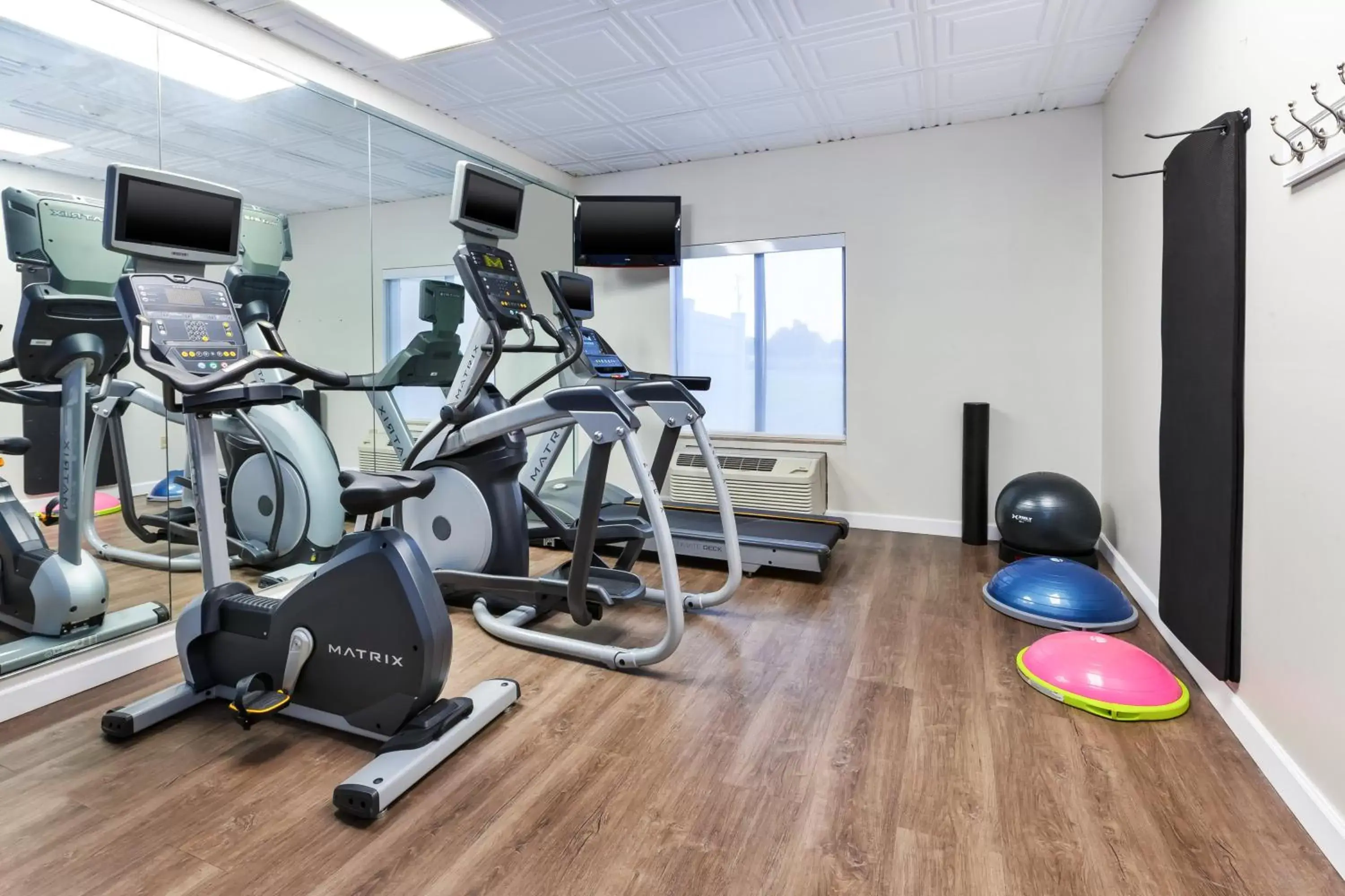 Fitness centre/facilities, Fitness Center/Facilities in Holiday Inn Express and Suites Three Rivers, an IHG Hotel