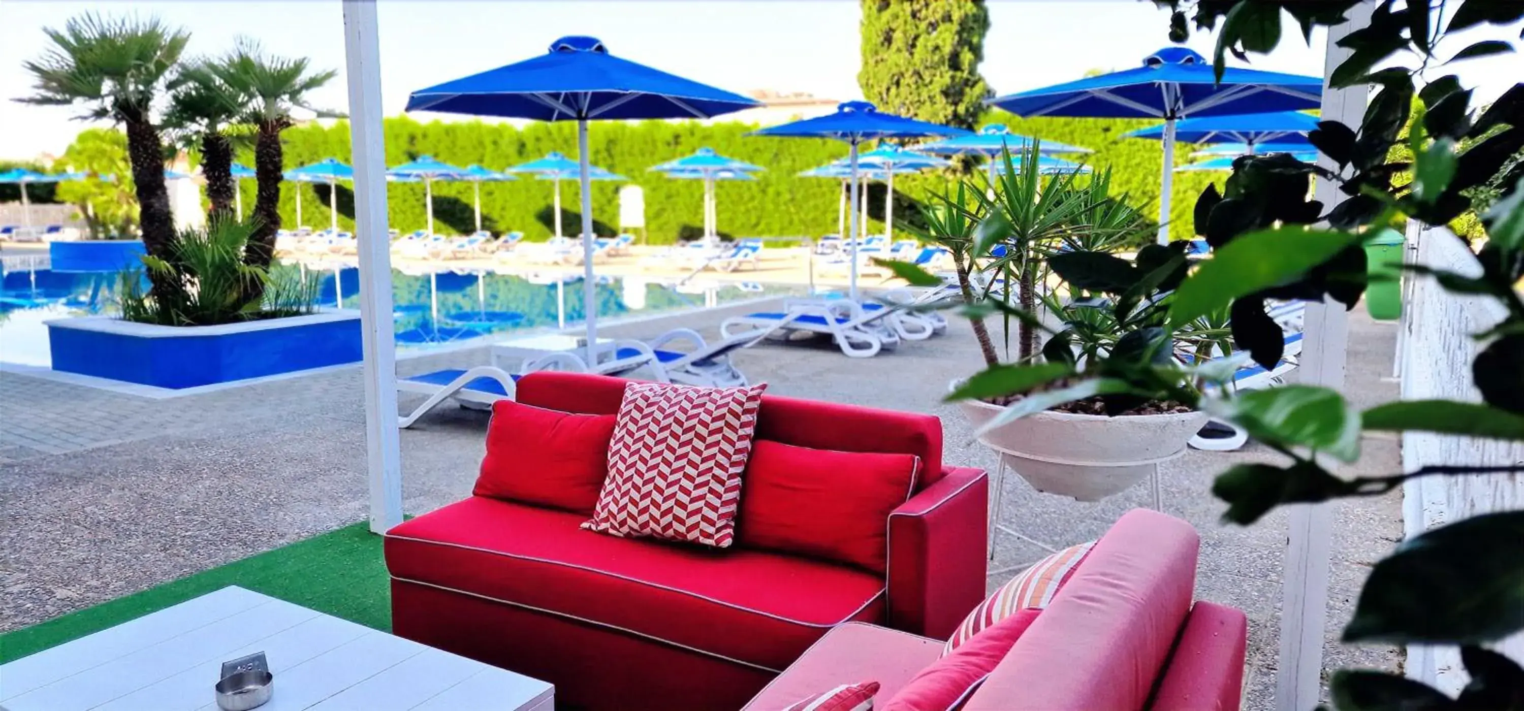 Patio, Swimming Pool in Sveltos Hotel