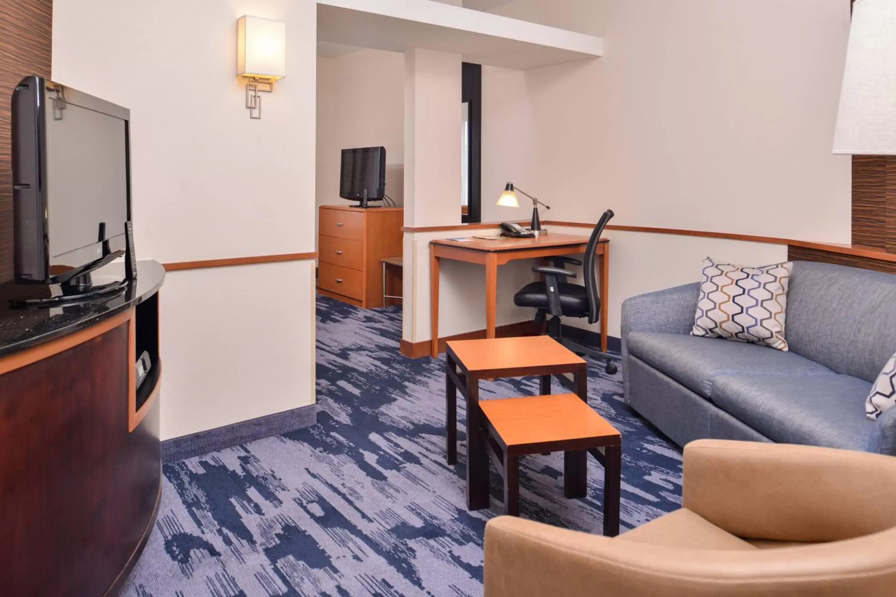 Living room, Seating Area in Fairfield Inn & Suites Raleigh-Durham Airport/Brier Creek