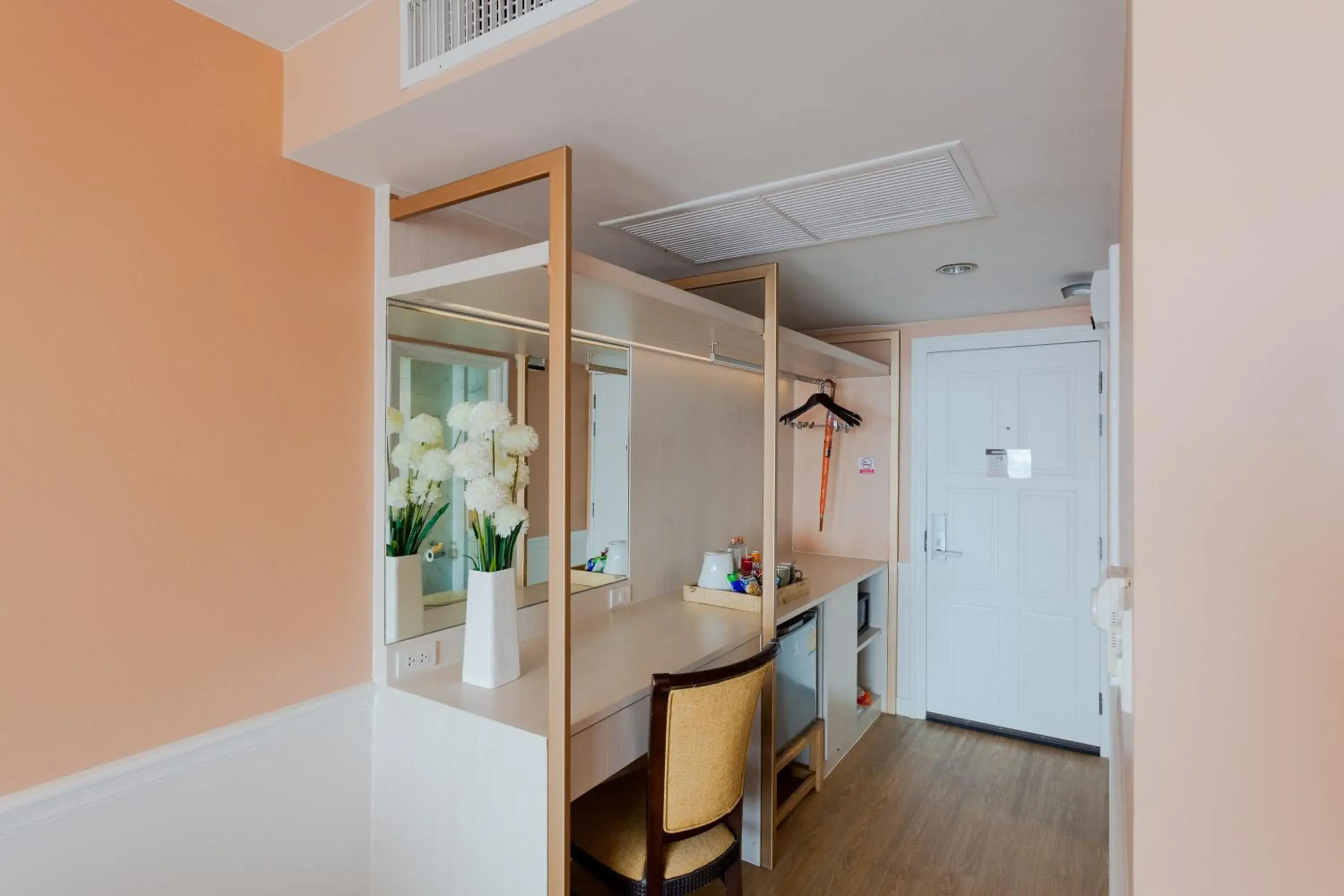 Photo of the whole room in Seaside Jomtien Beach Pattaya Photo of the whole room in Seaside Jomtien Beach Pattaya