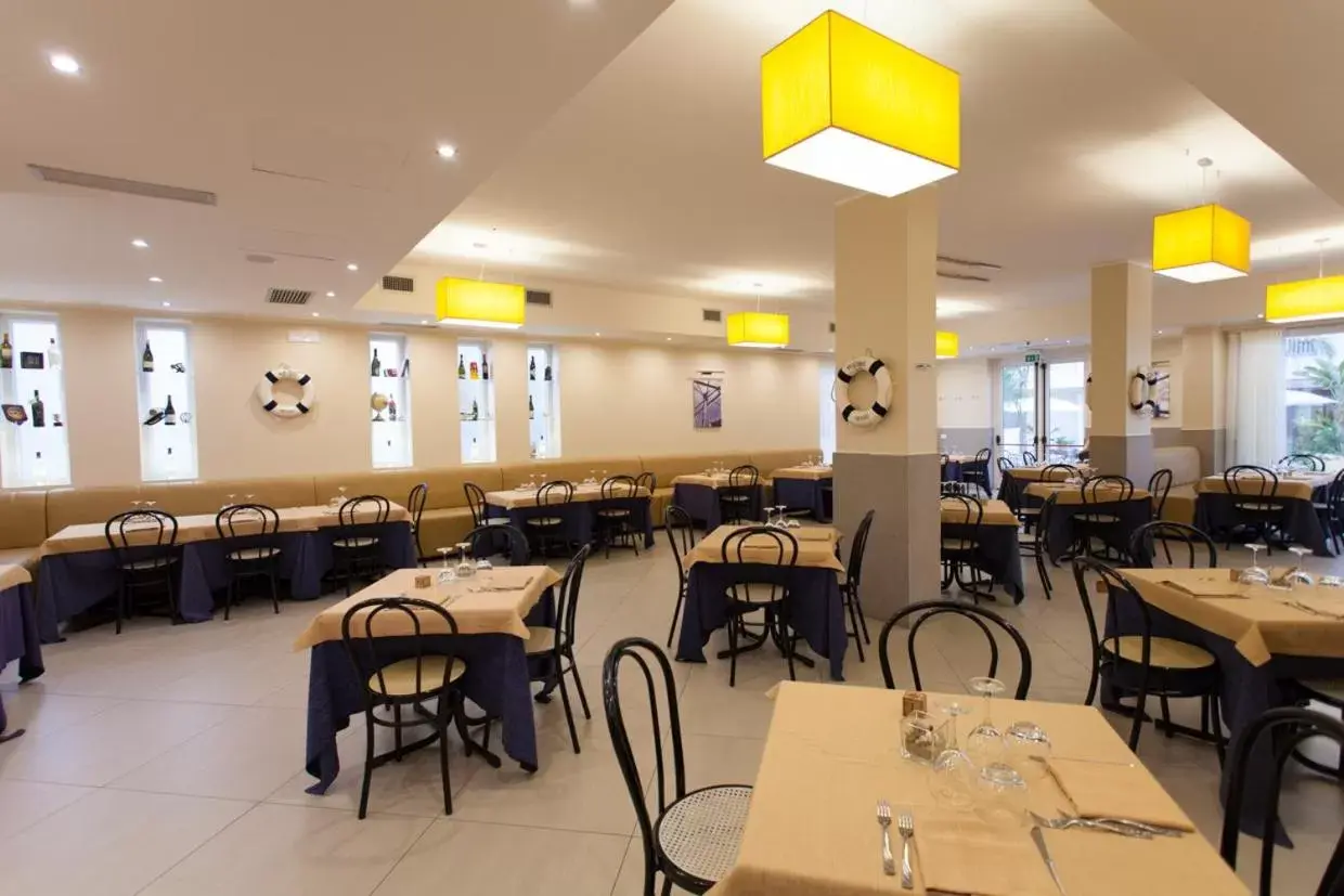 Restaurant/Places to Eat in Hotel Costazzurra Museum & Spa