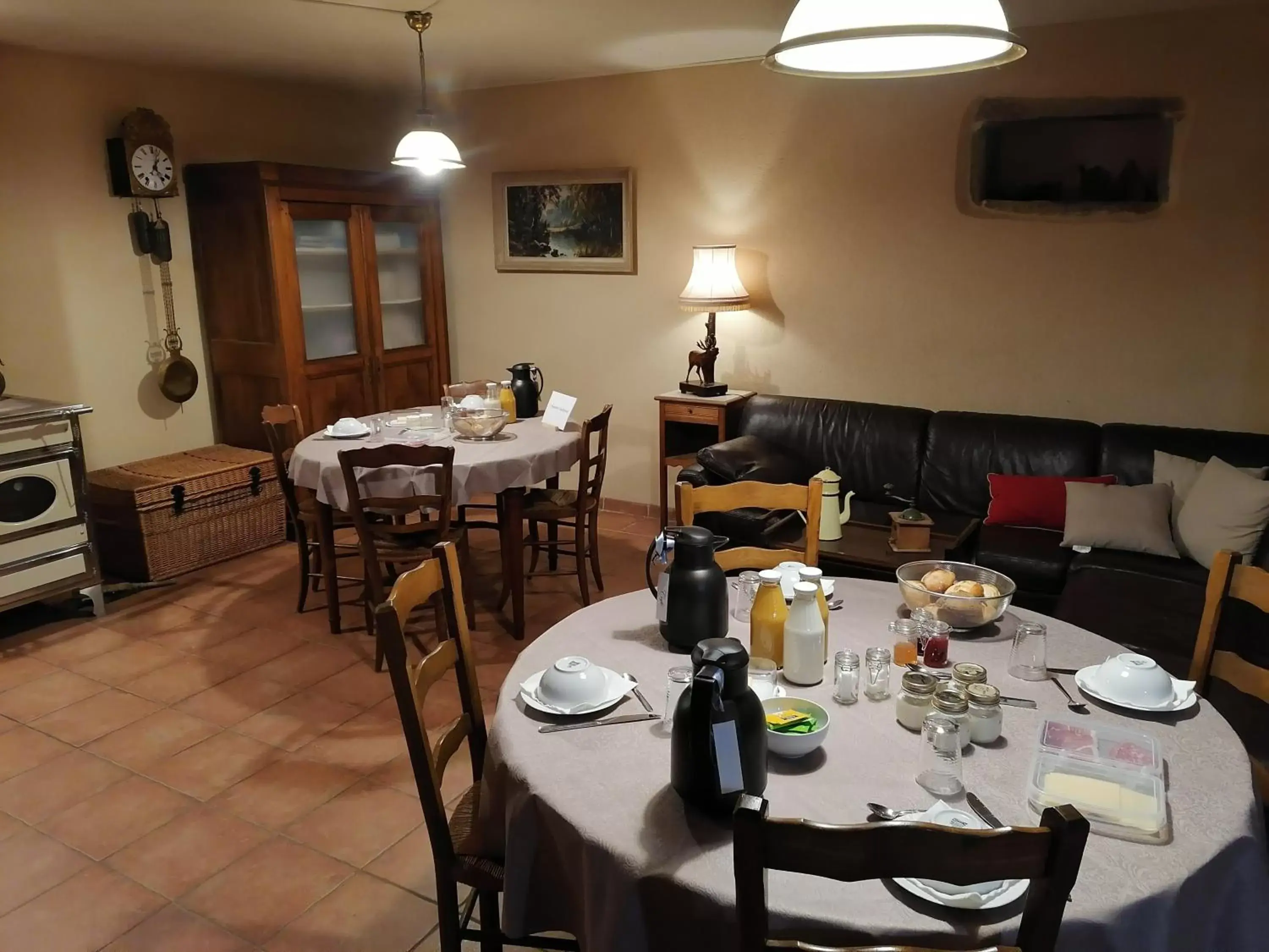 Breakfast, Restaurant/Places to Eat in Frairie Du Divit