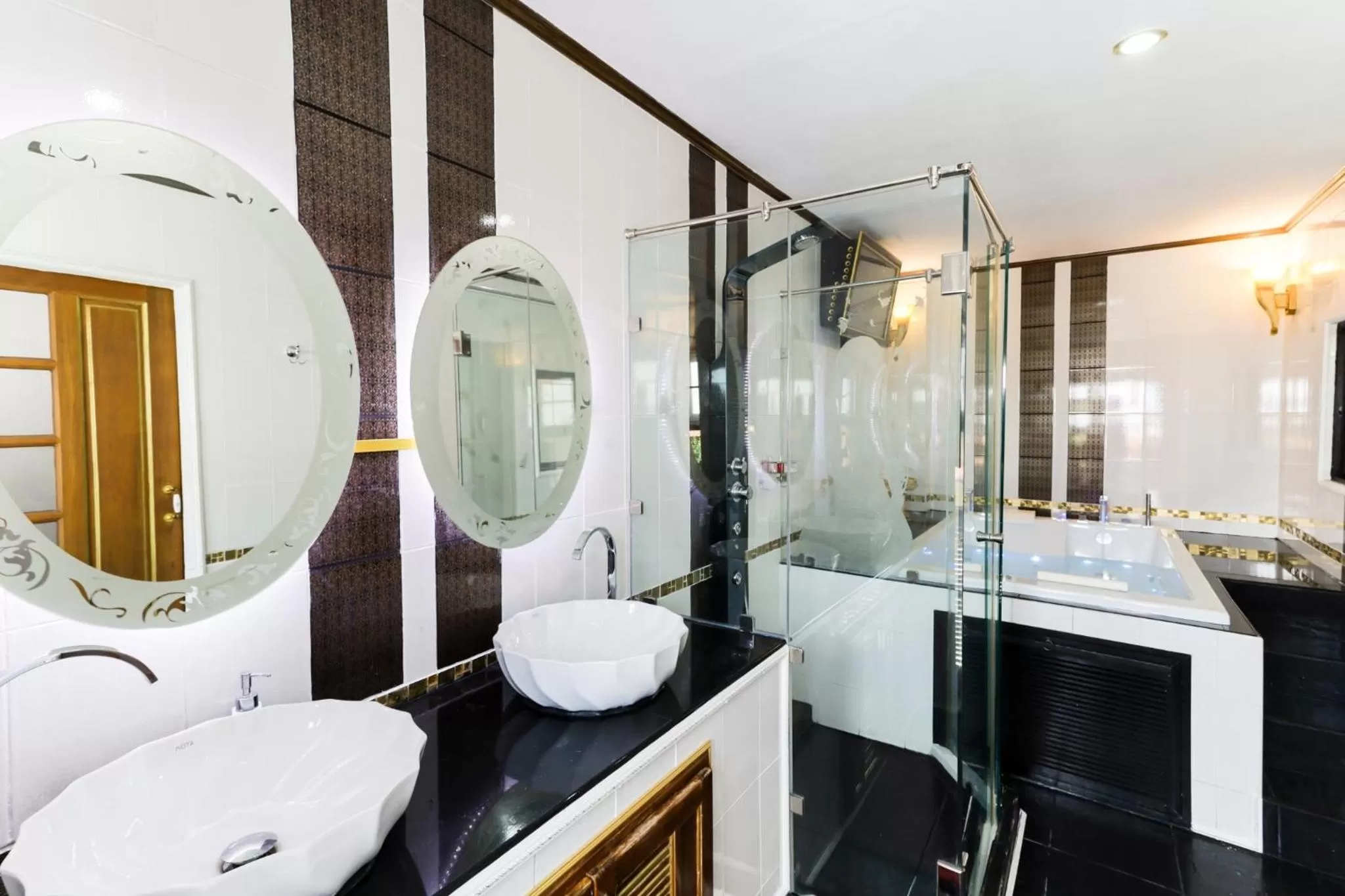 Bathroom in Olivier Boutique