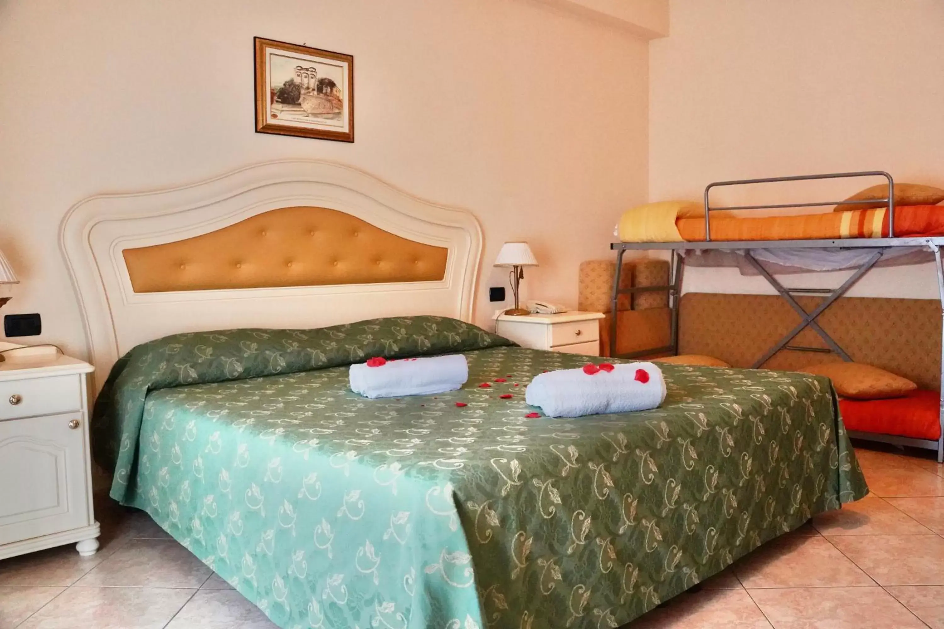 Bedroom in Hotel Roscianum Welness SPA
