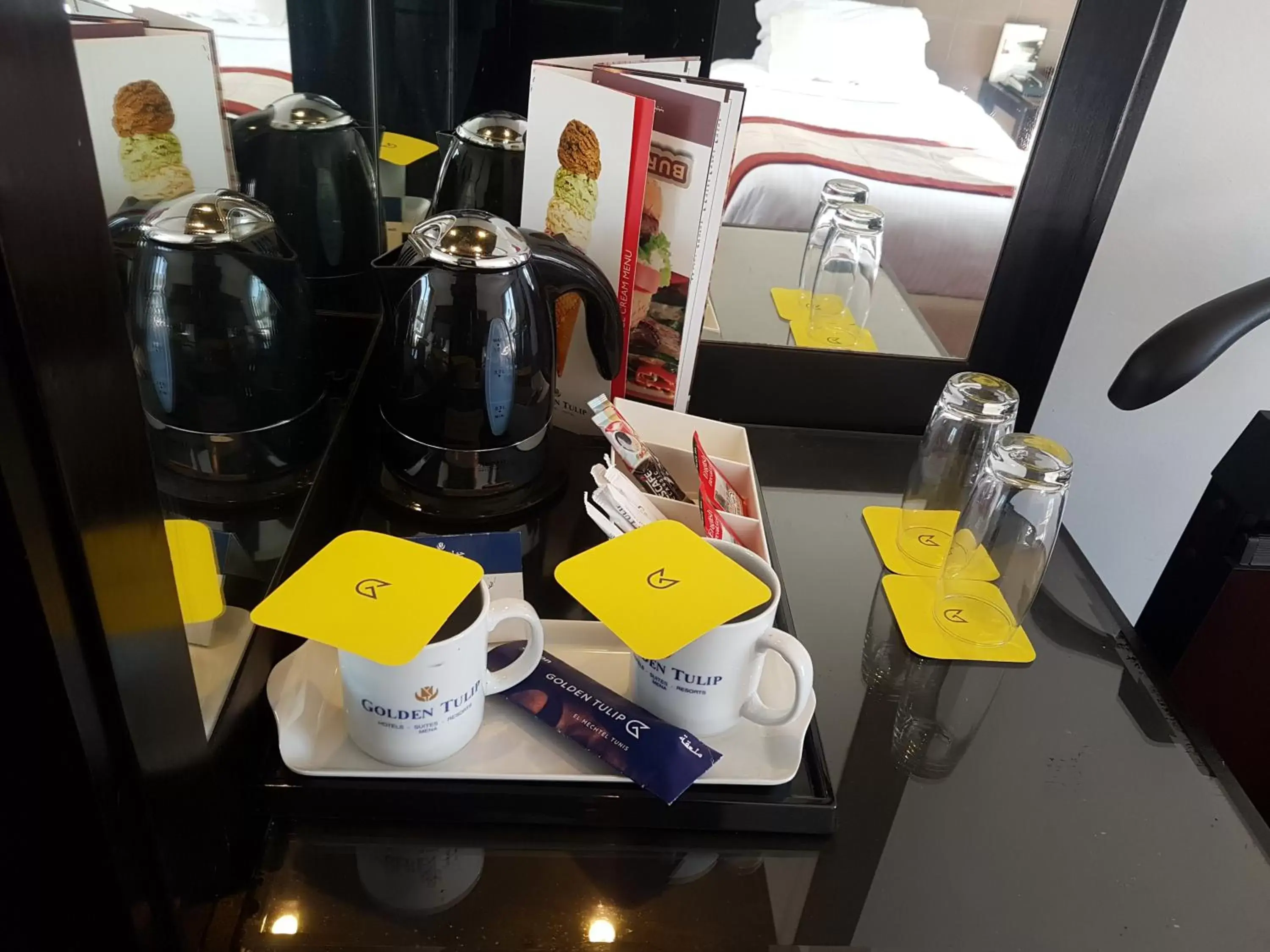 Coffee/tea facilities in Golden Tulip El Mechtel