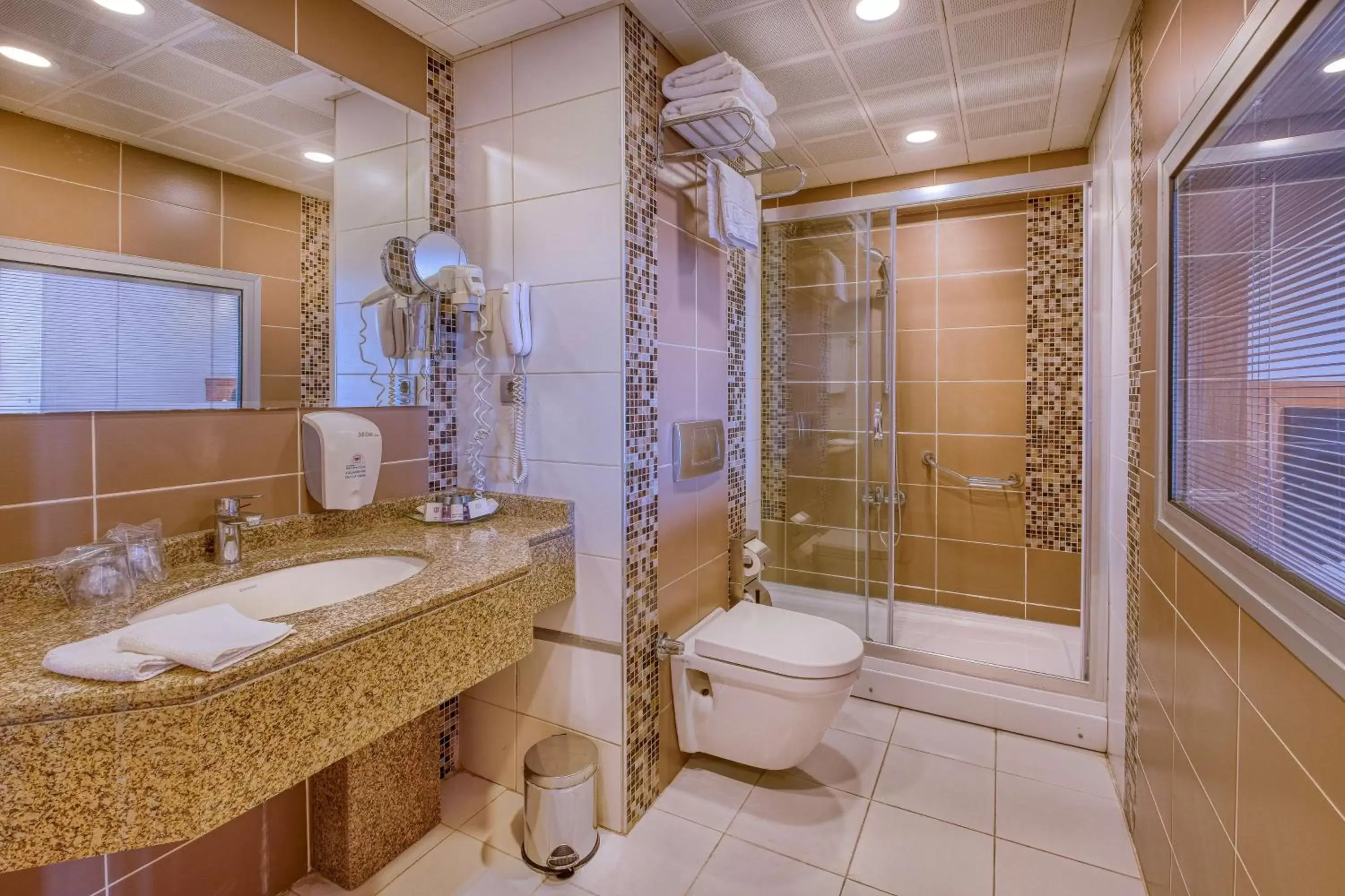 Photo of the whole room, Bathroom in Best Western Plus Hotel Konak