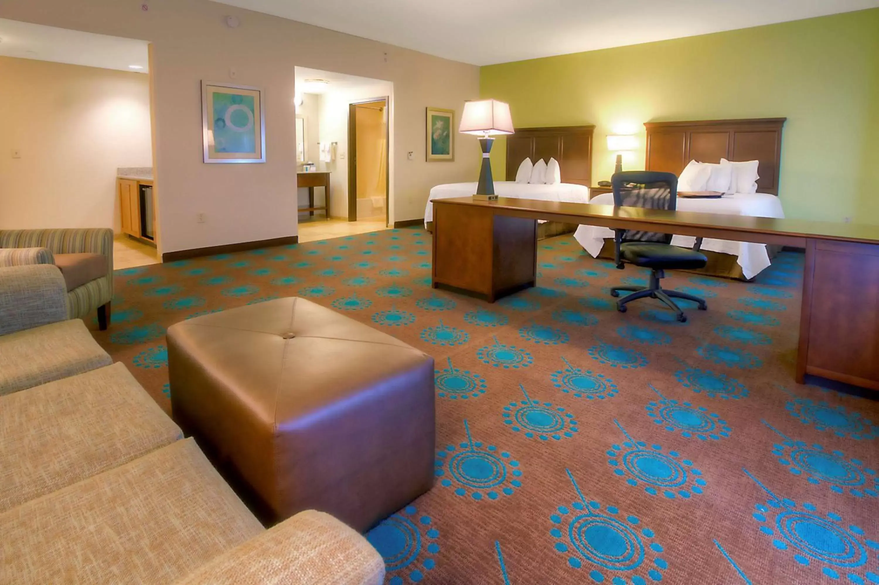 Bedroom, Seating Area in Hampton Inn & Suites Destin