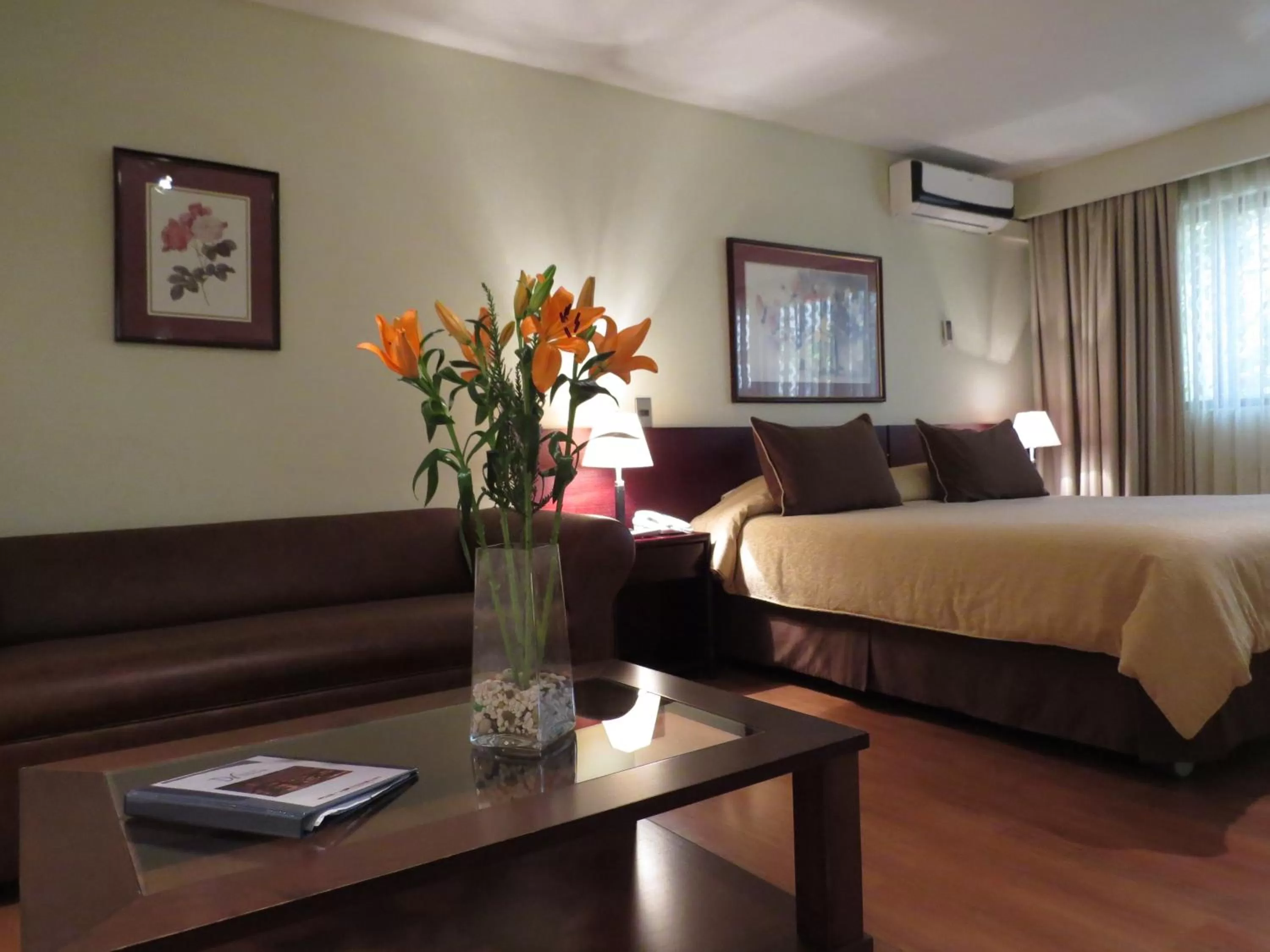 Photo of the whole room, Bed in Hotel Diego de Velazquez