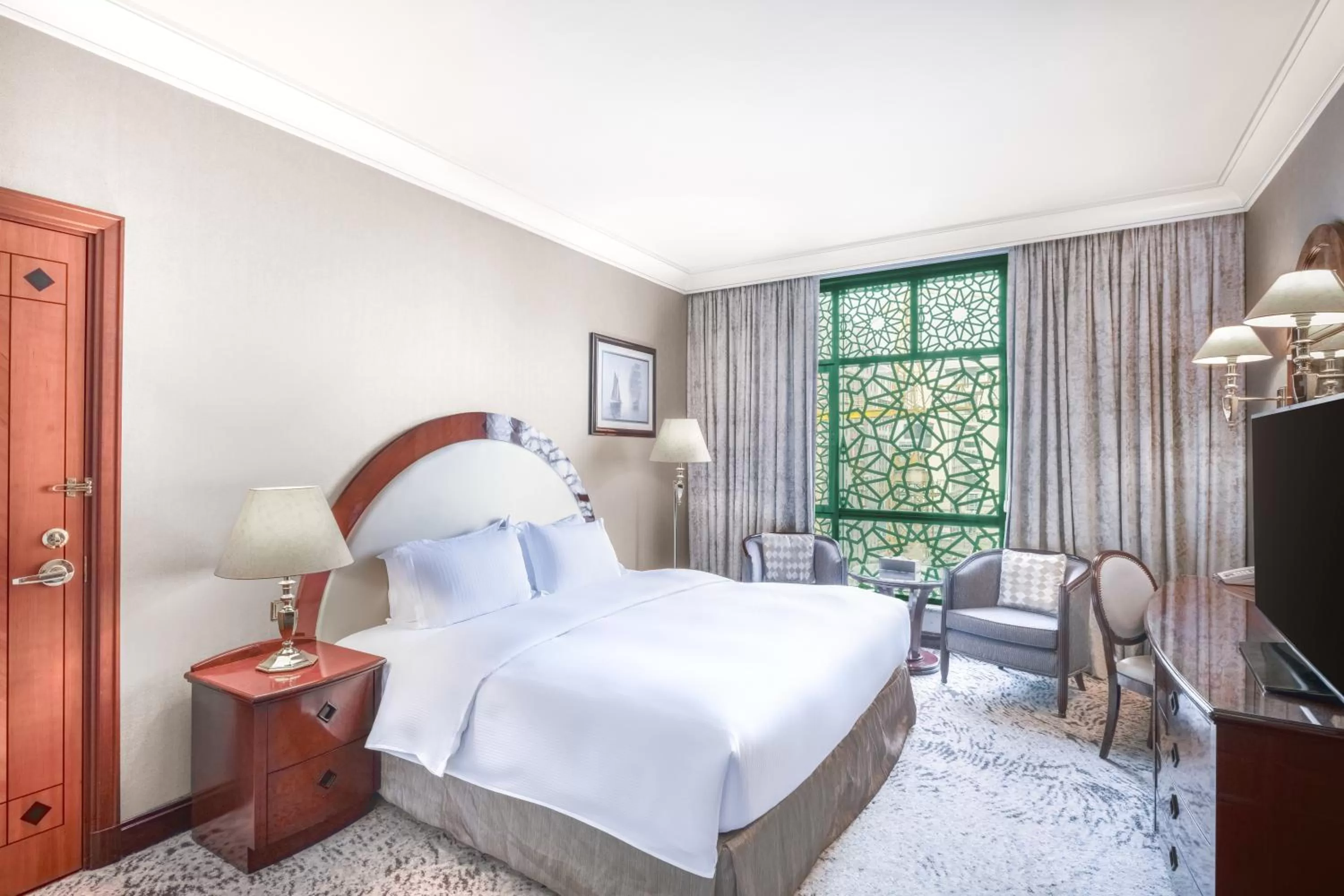 TV and multimedia, Bed in Madinah Hilton Hotel