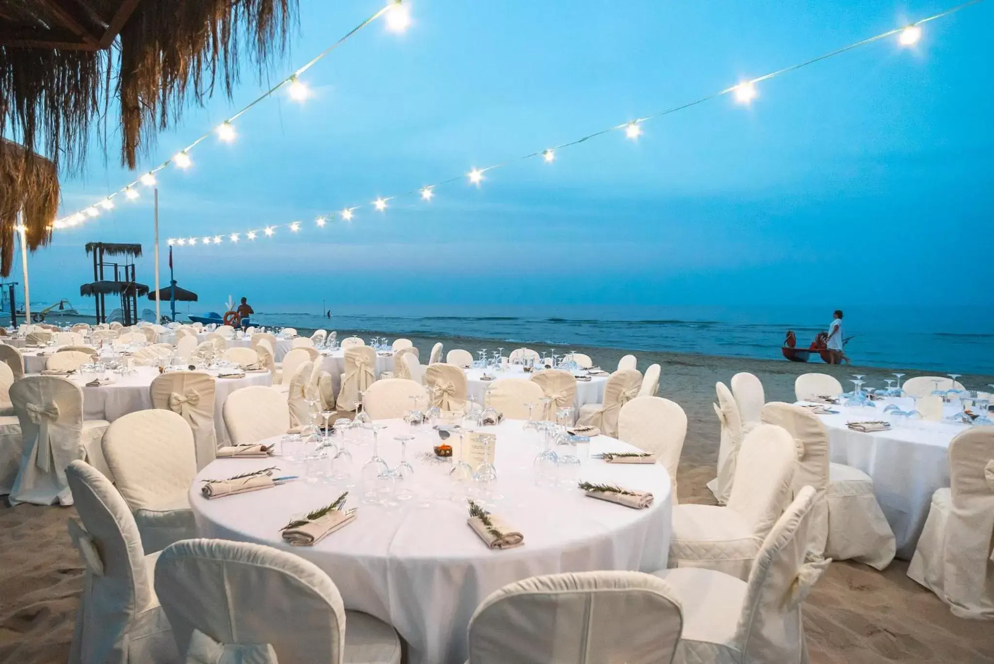 Restaurant/places to eat, Banquet Facilities in Grand Hotel Don Juan