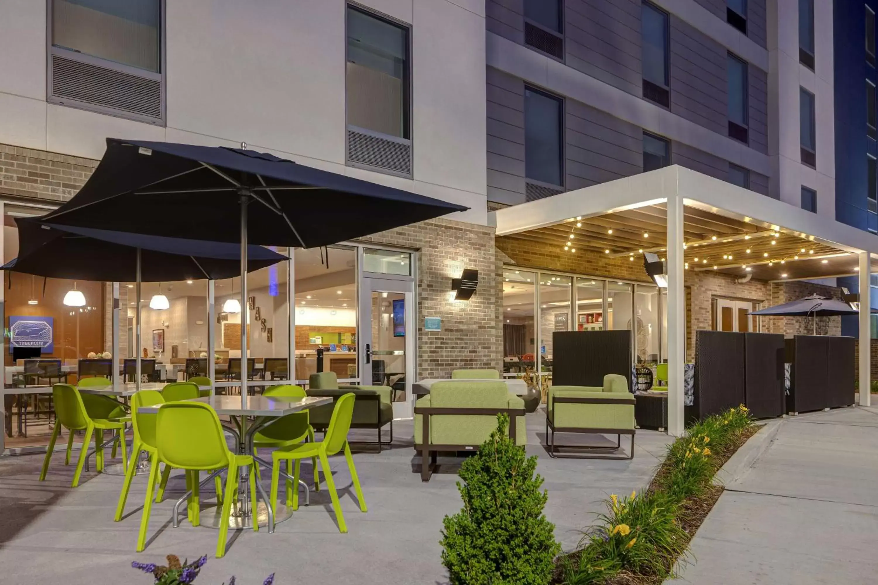 Property building, Restaurant/Places to Eat in Home2 Suites By Hilton Nashville Downtown-Metrocenter