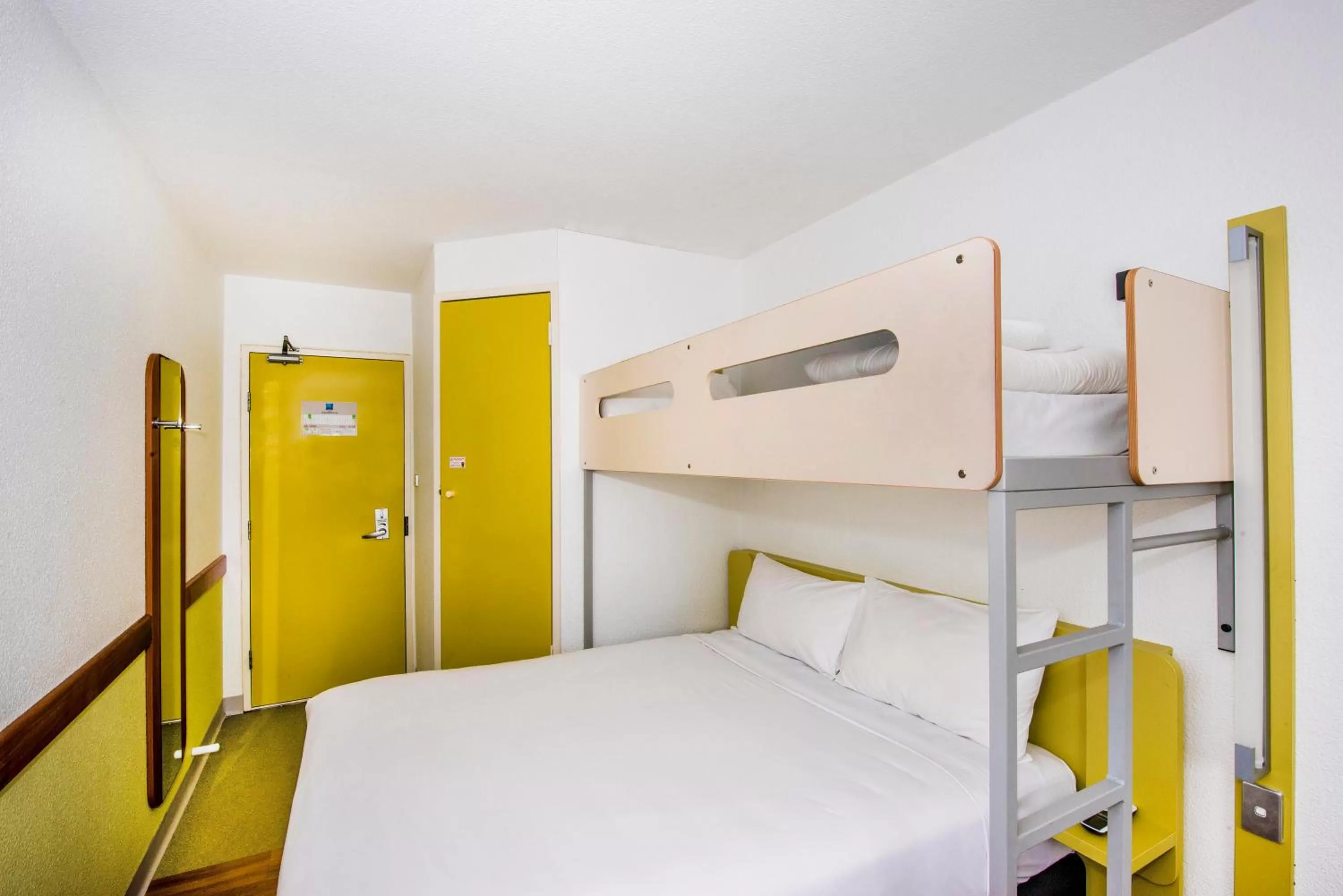 Bedroom, Bed in ibis Budget - St Peters