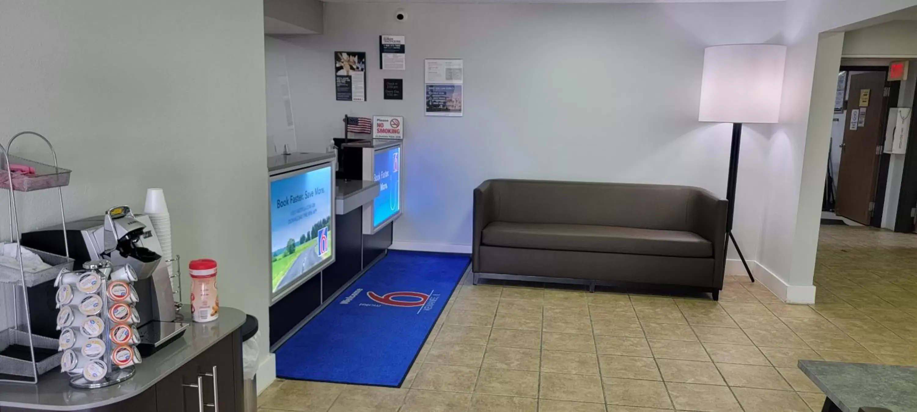 Lobby or reception in Motel 6-Kewanee, IL Lobby or reception in Motel 6-Kewanee, IL