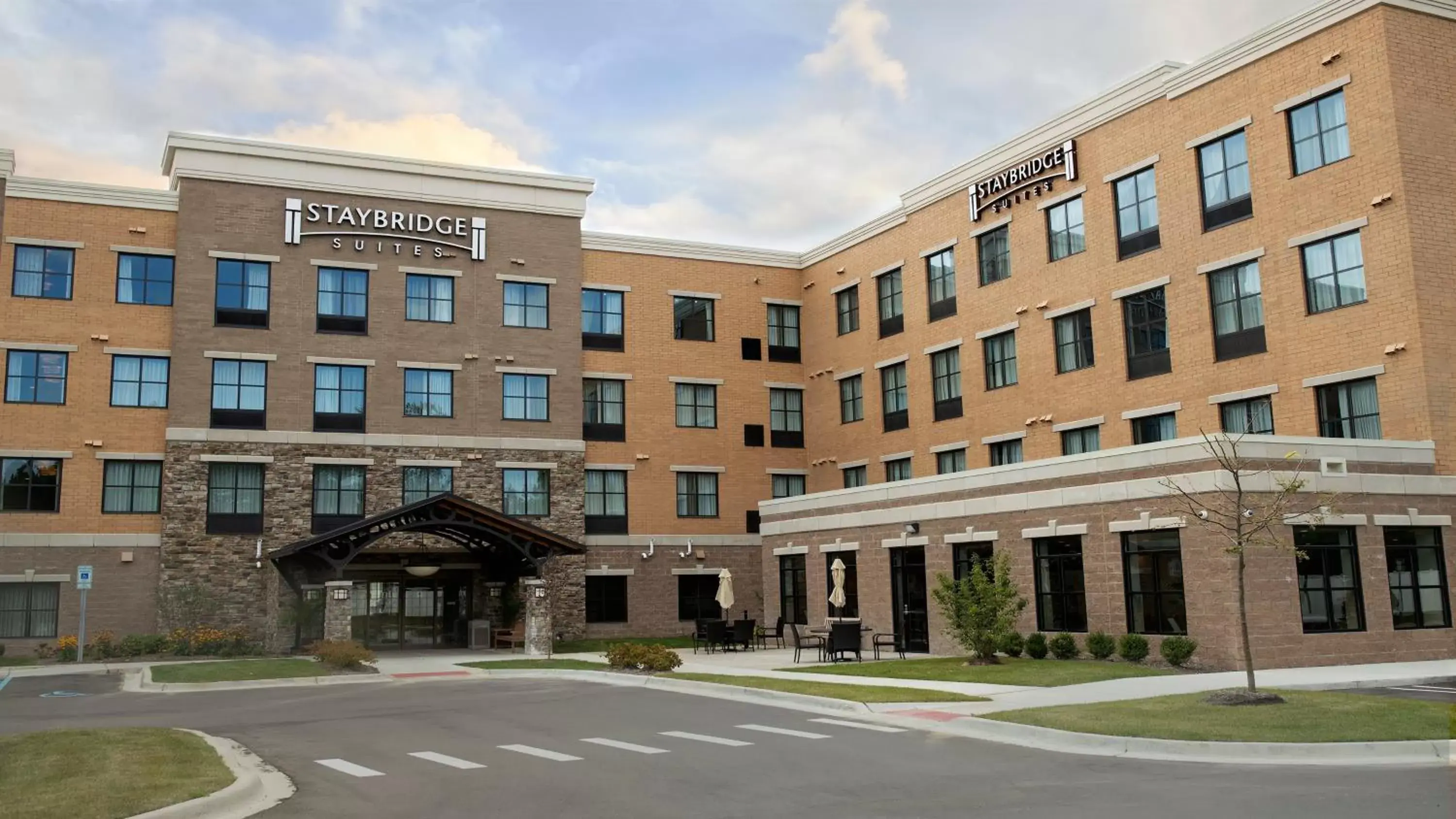 Property Building in Staybridge Suites Auburn Hills, an IHG Hotel