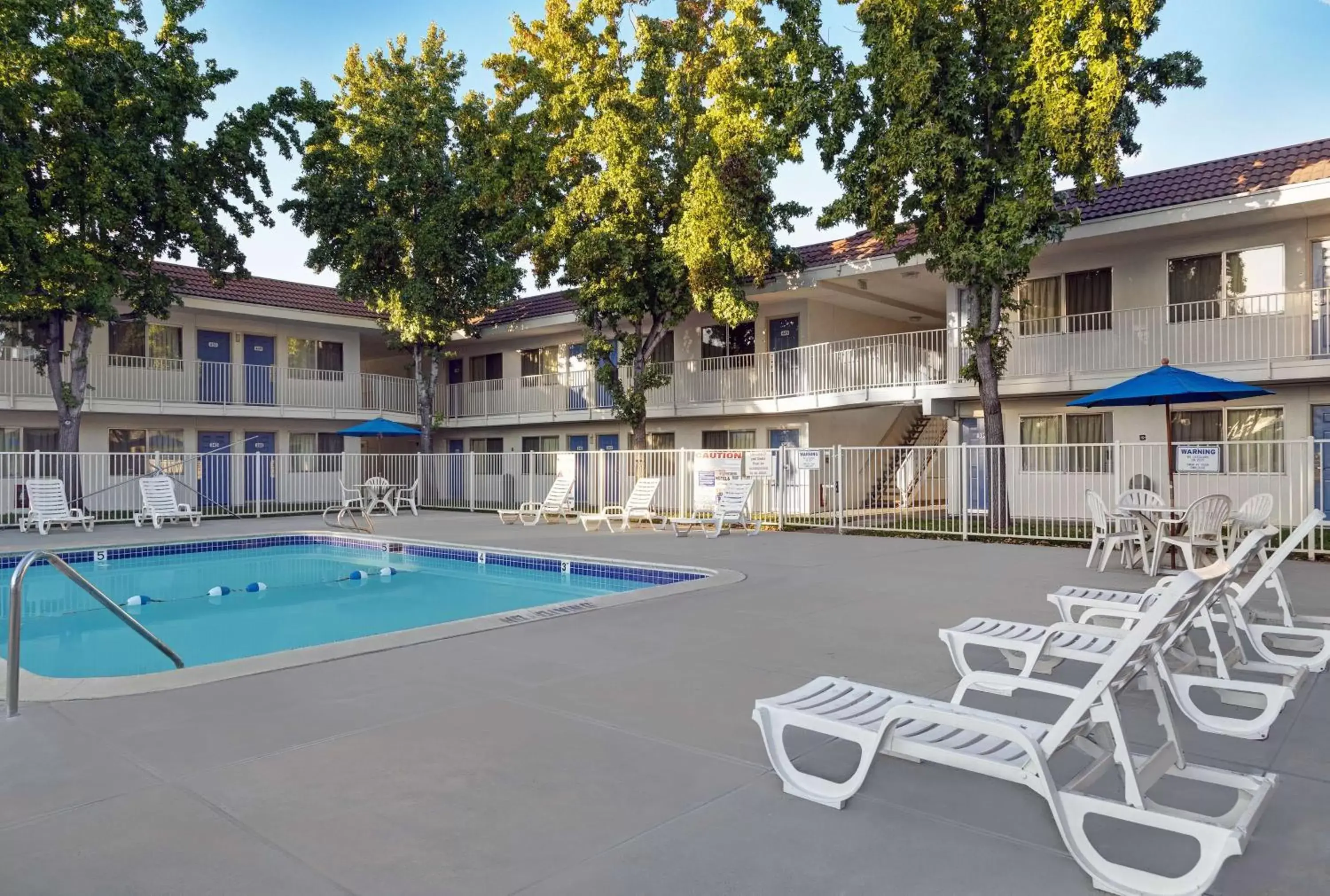 Pool view, Swimming Pool in Motel 6-San Jose, CA - South