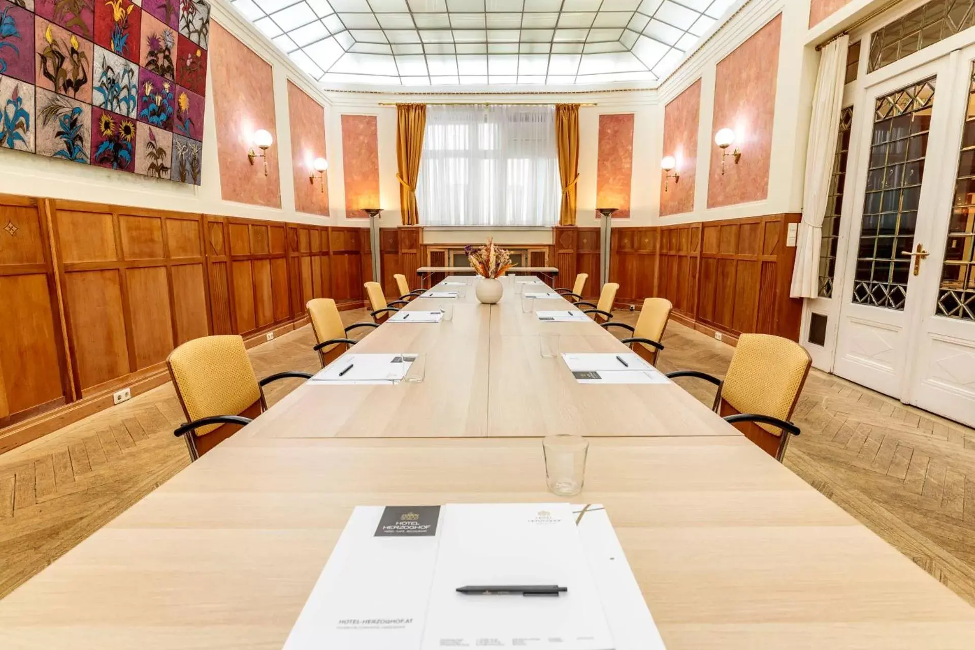 Meeting/conference room in Hotel Herzoghof