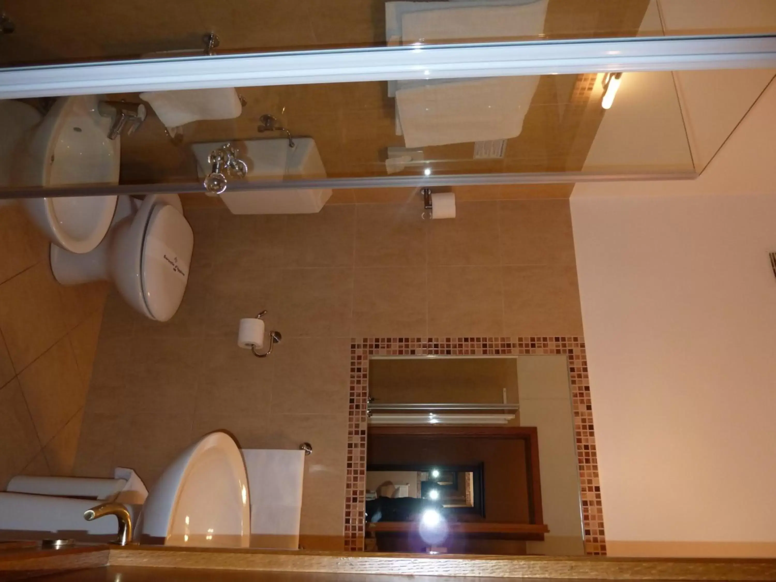 Bathroom in Albergo Reggio