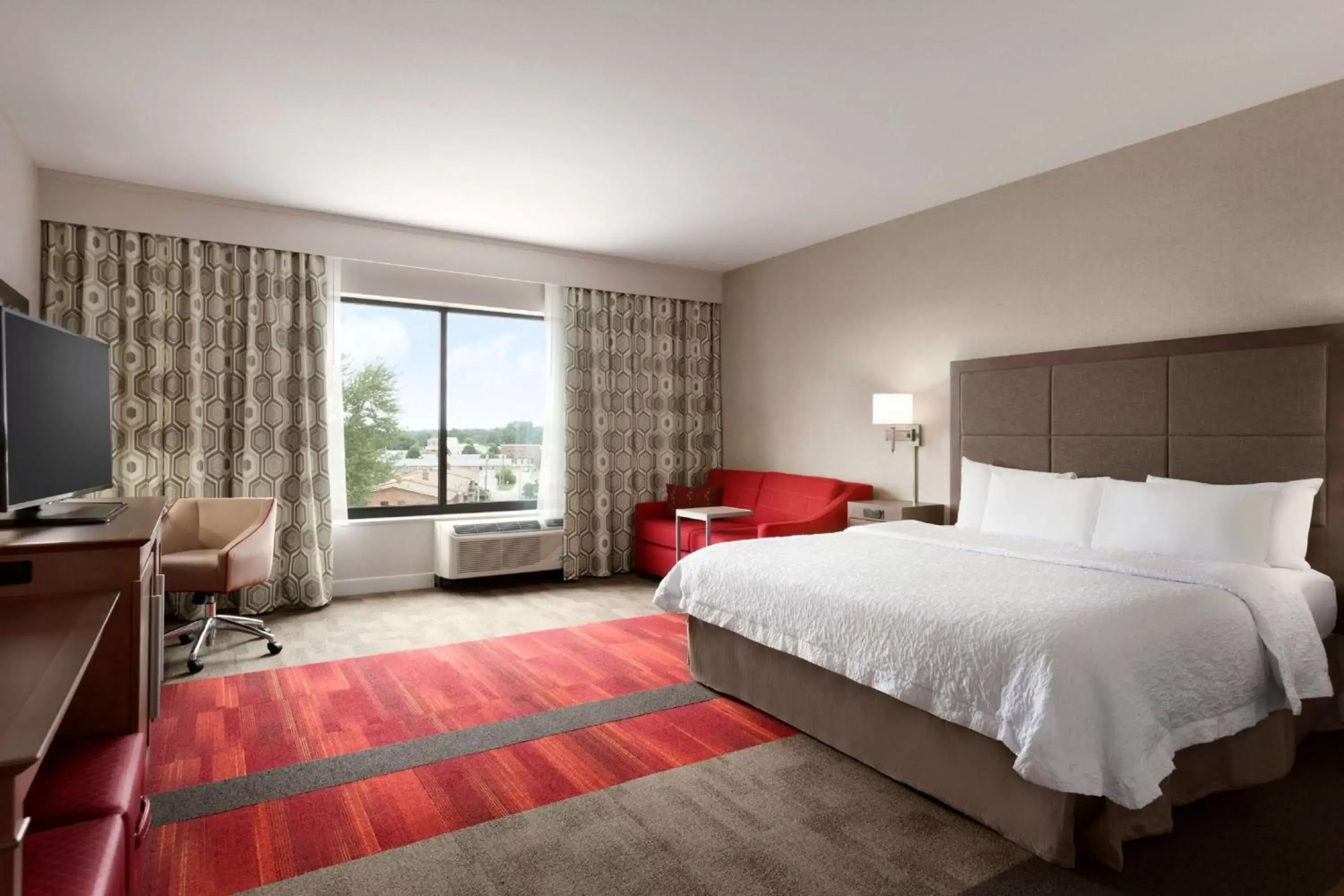 Bedroom, Bed in Hampton Inn By Hilton North Olmsted Cleveland Airport