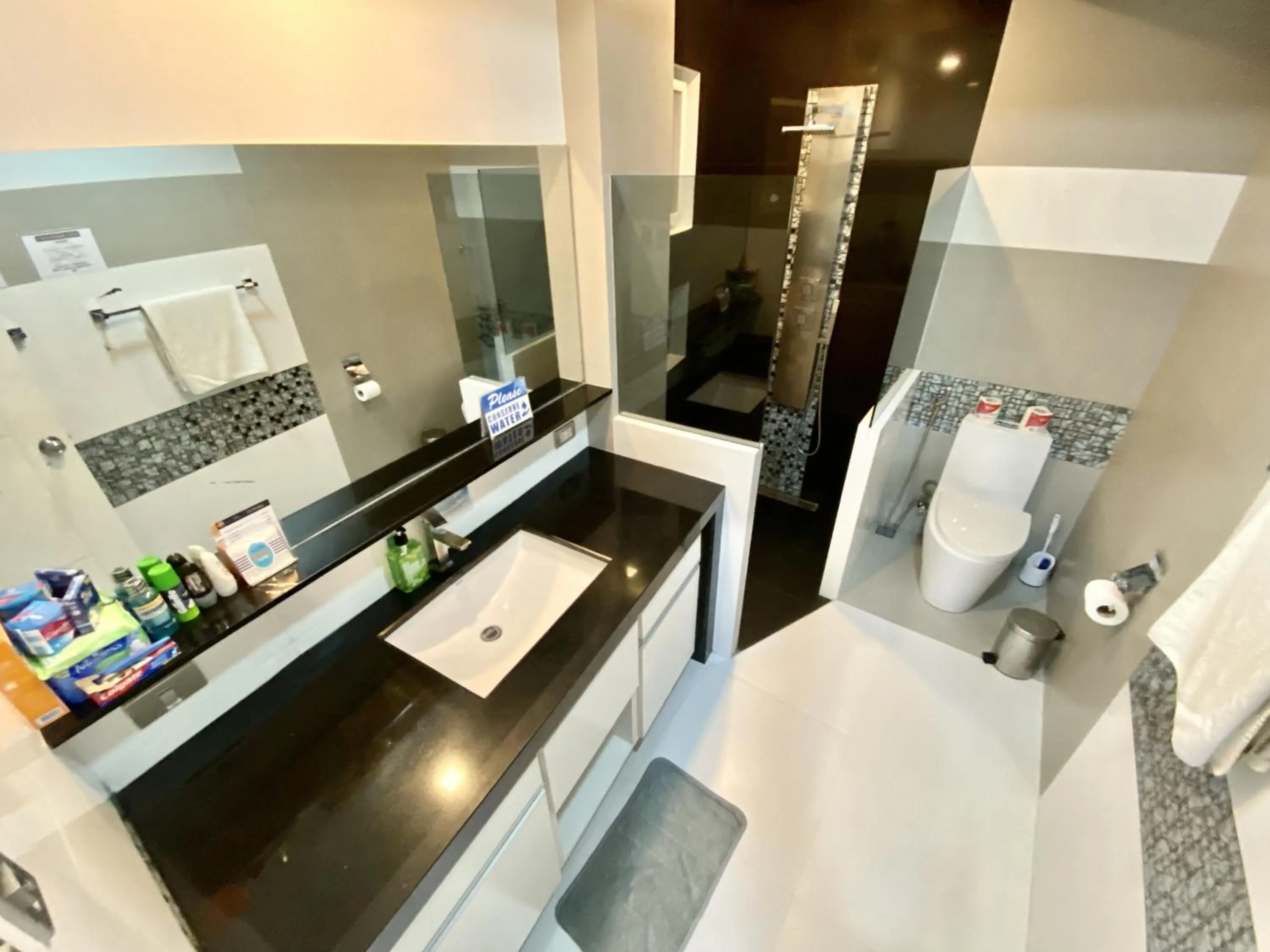 Bathroom in Lalaguna Villas Luxury Dive Resort and Spa