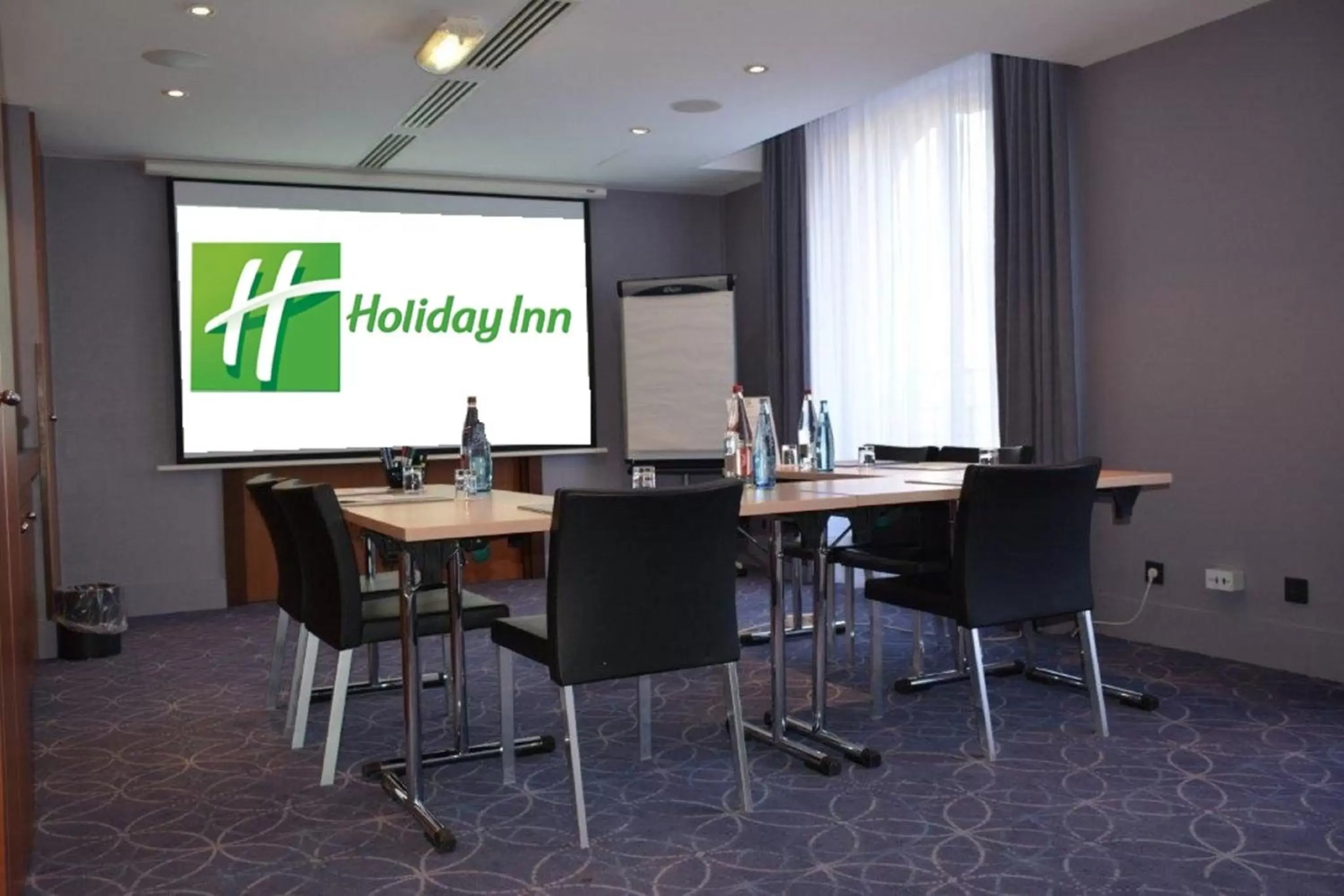 Meeting/conference room in Holiday Inn Paris Gare de l'Est, an IHG Hotel