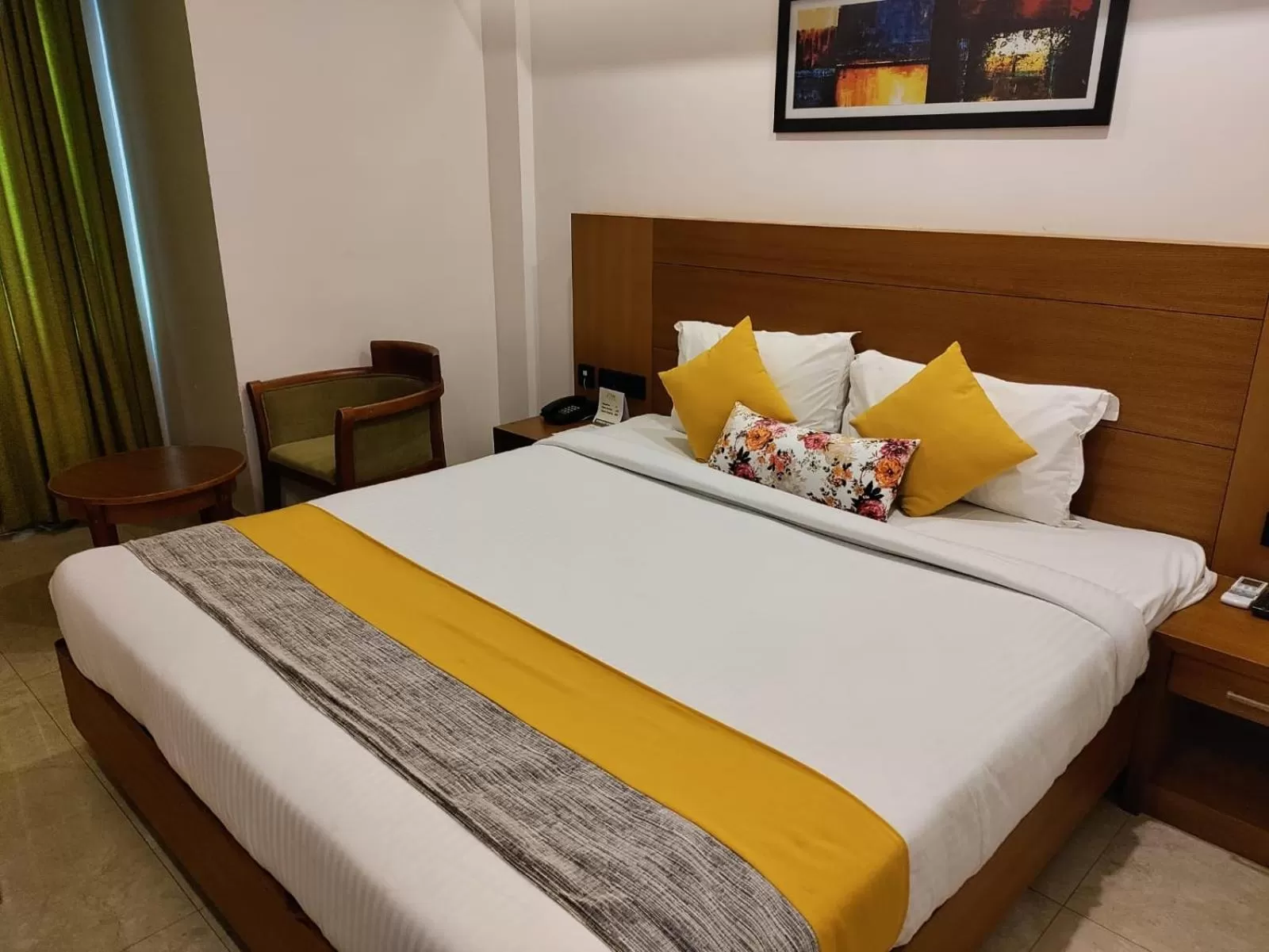 Bed in Hotel Park Residency