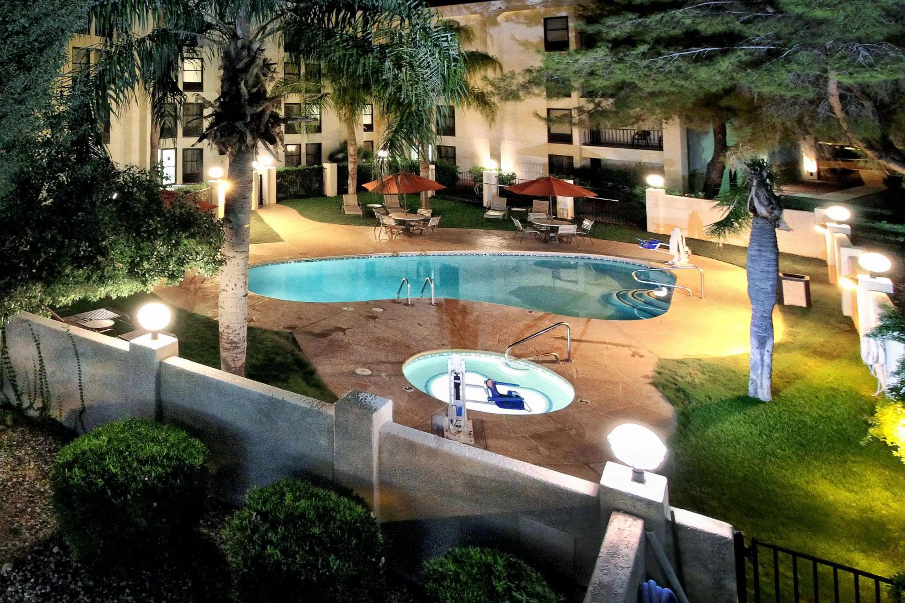Pool view in Hampton Inn Tucson-Airport