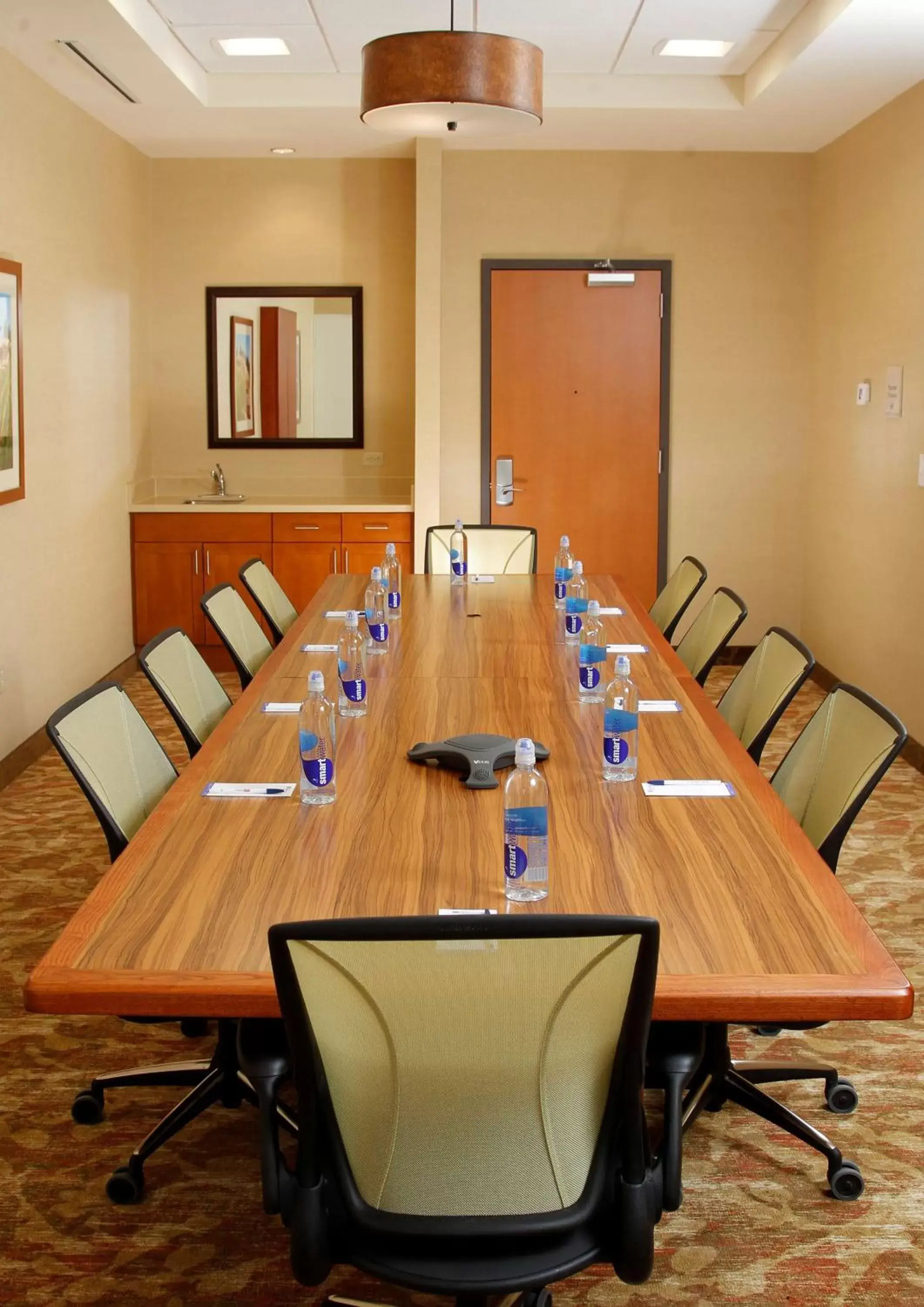 Meeting/conference room in Hilton Garden Inn Cedar Falls Conference Center