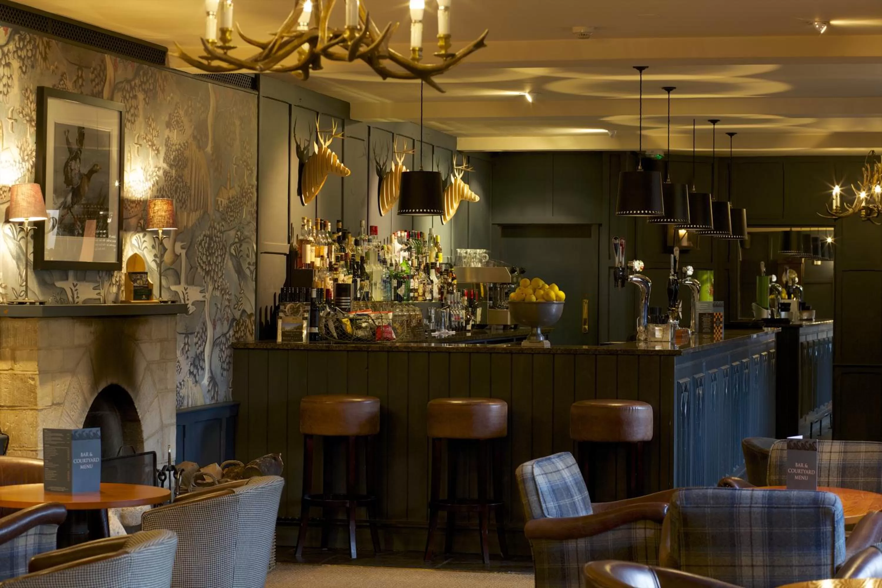 Lounge or bar in The Swan Hotel