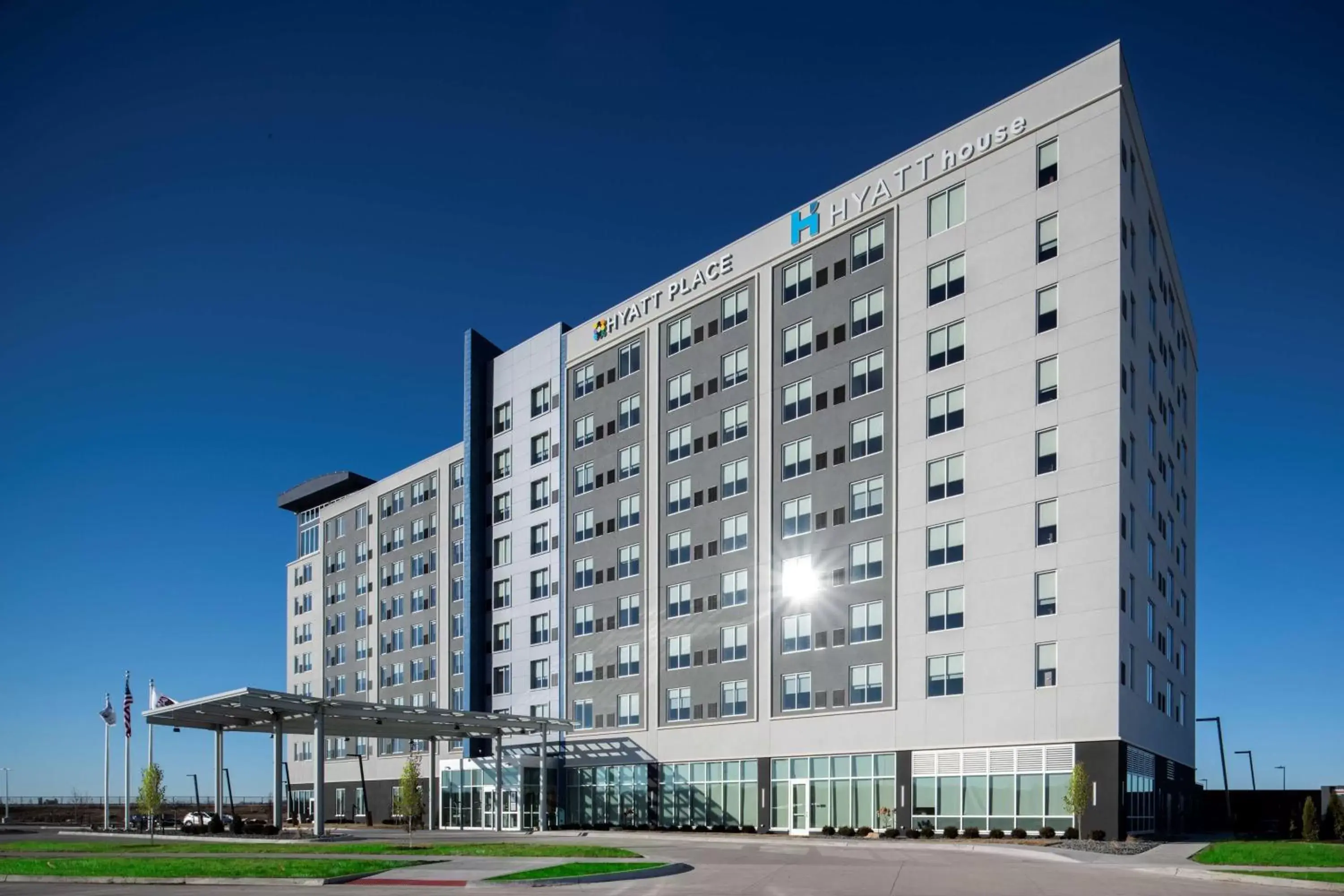 Property Building in Hyatt House East Moline/Quad Cities