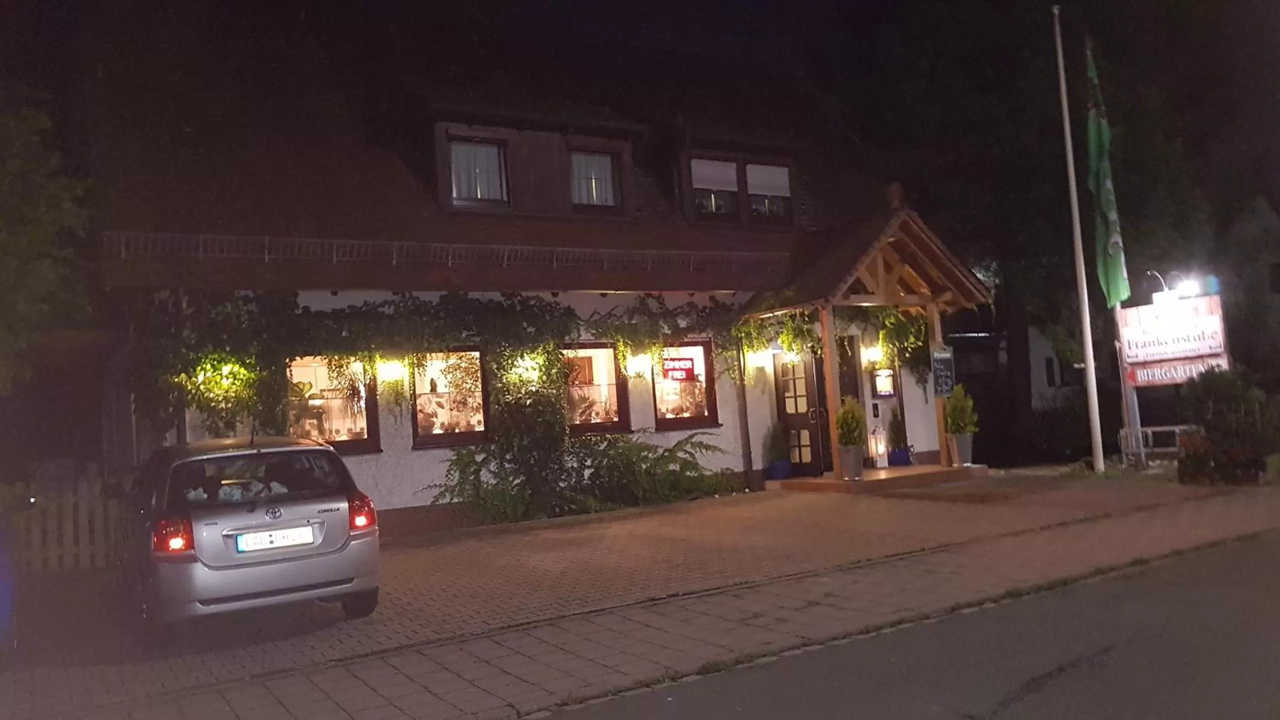 Property building in Frankenstube-Winkelhaid