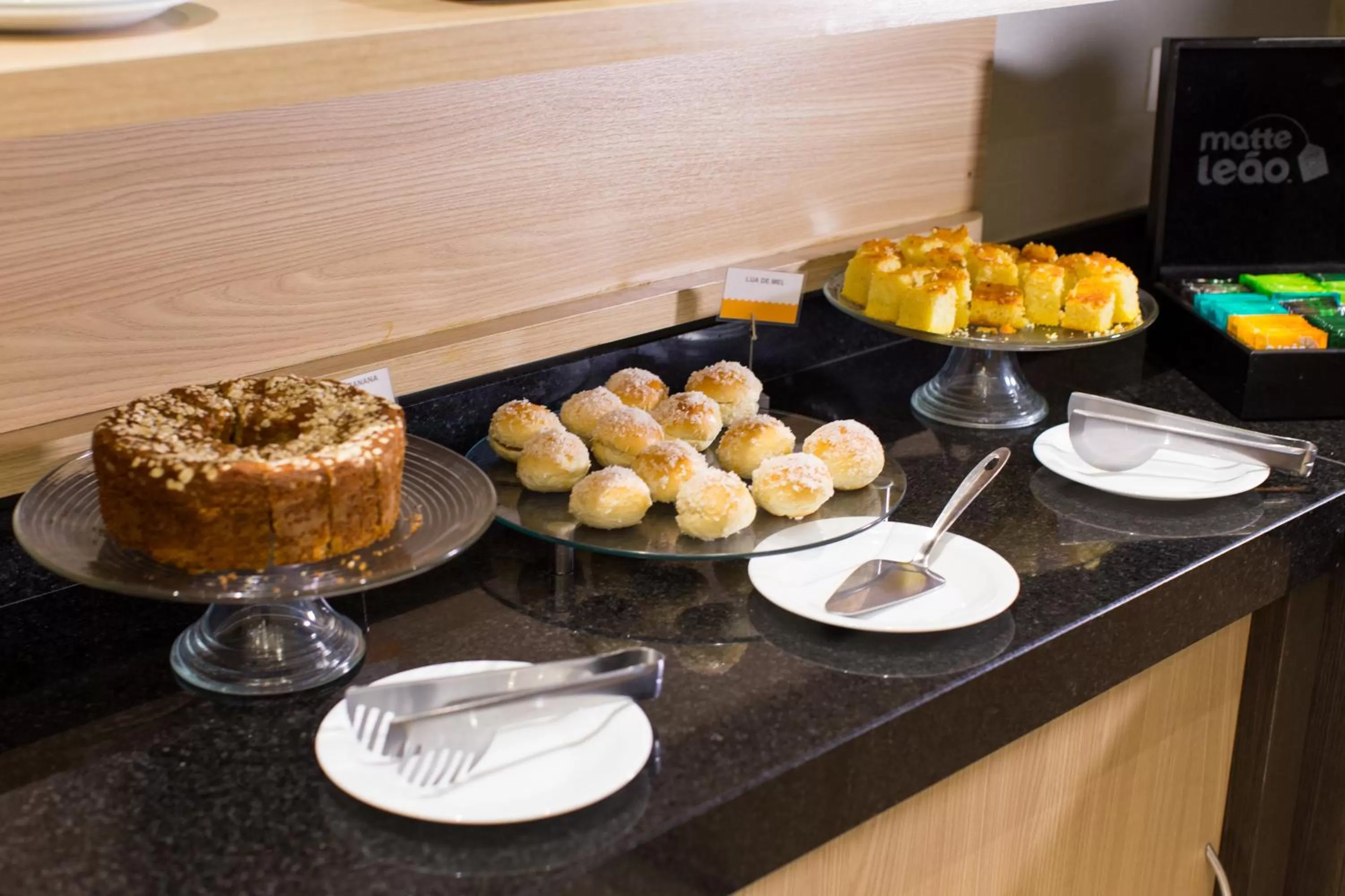 Restaurant/places to eat in Rio Hotel by Bourbon Curitiba