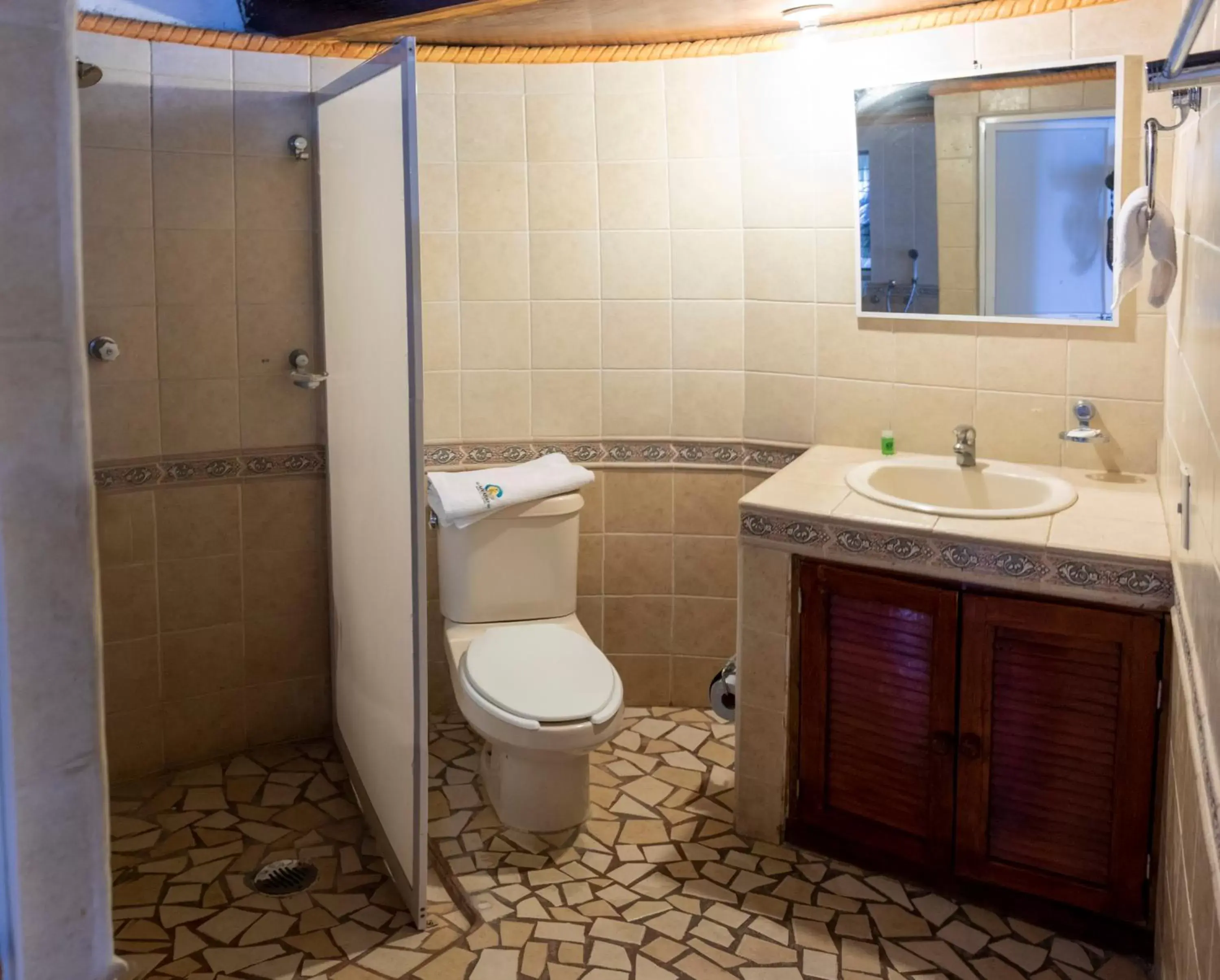 Bathroom in Hotel Bungalows Acuario