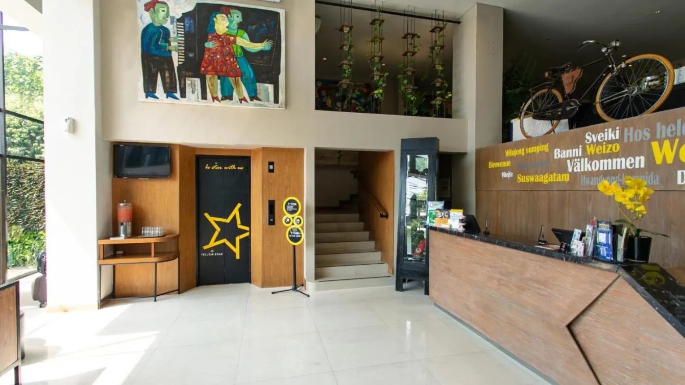 Lobby or reception in Yellow Star Ambarukmo Hotel