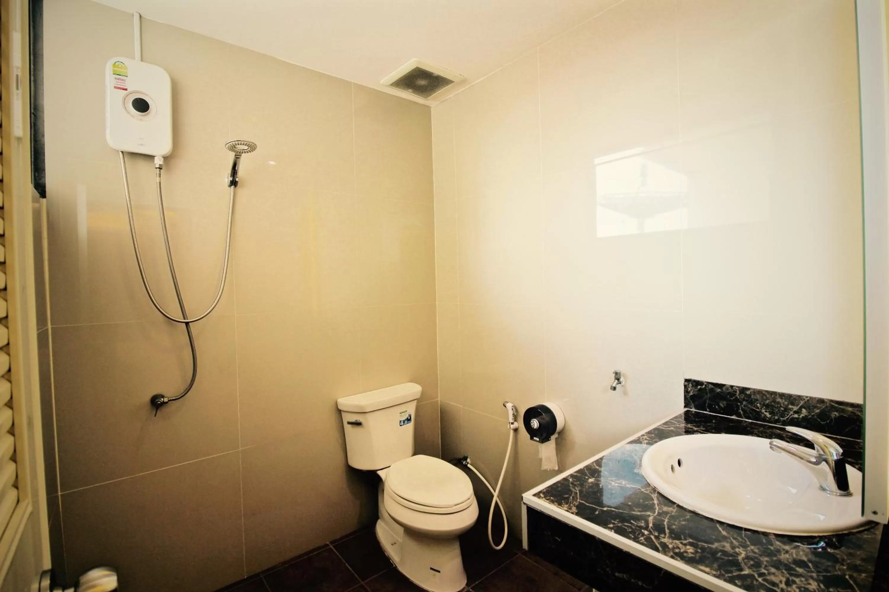 Bathroom in KKinn South Pattaya
