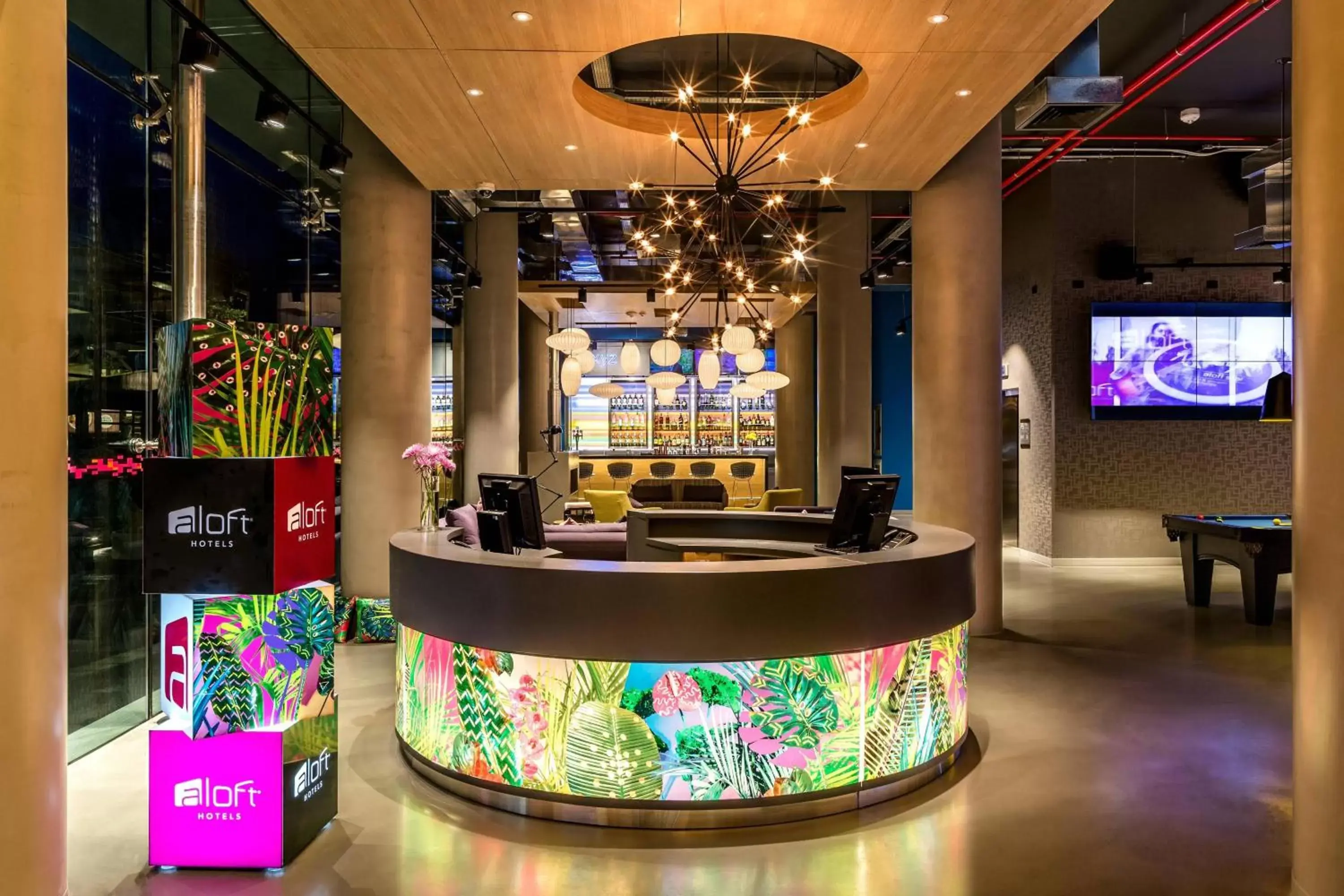 Lobby or reception in Aloft Montevideo Hotel - MARRIOTT