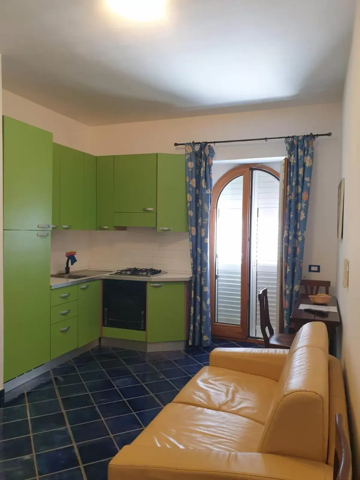 Dining area, Kitchen/Kitchenette in Hotel Mareluna Ischia